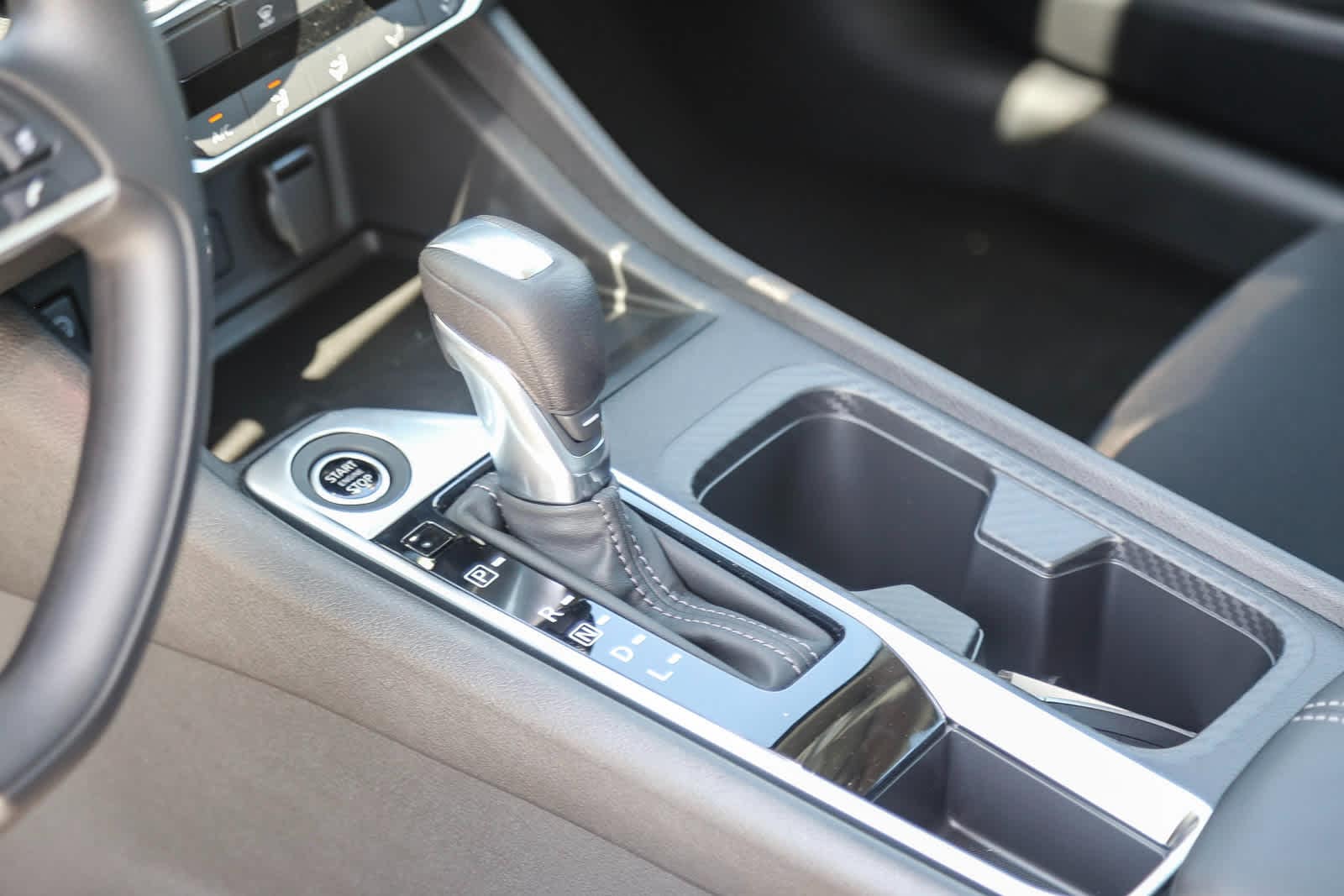 Thumbnail: 2025 Nissan Sentra - 21