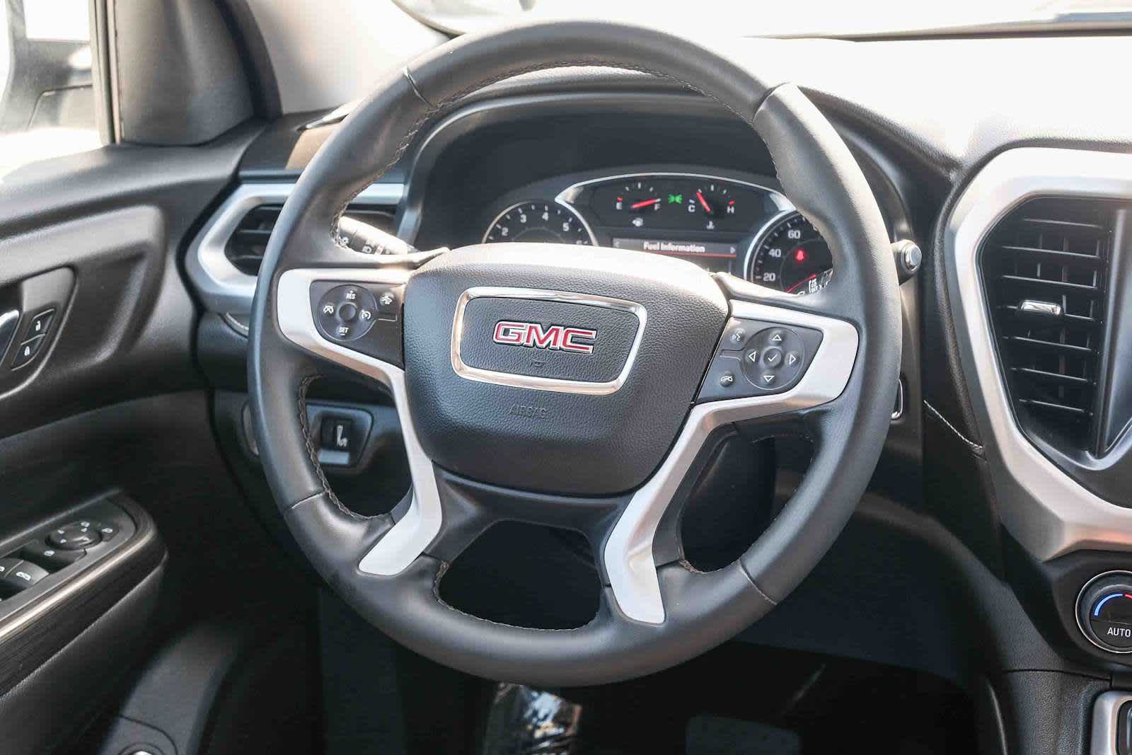 Thumbnail: 2023 GMC Acadia - 17