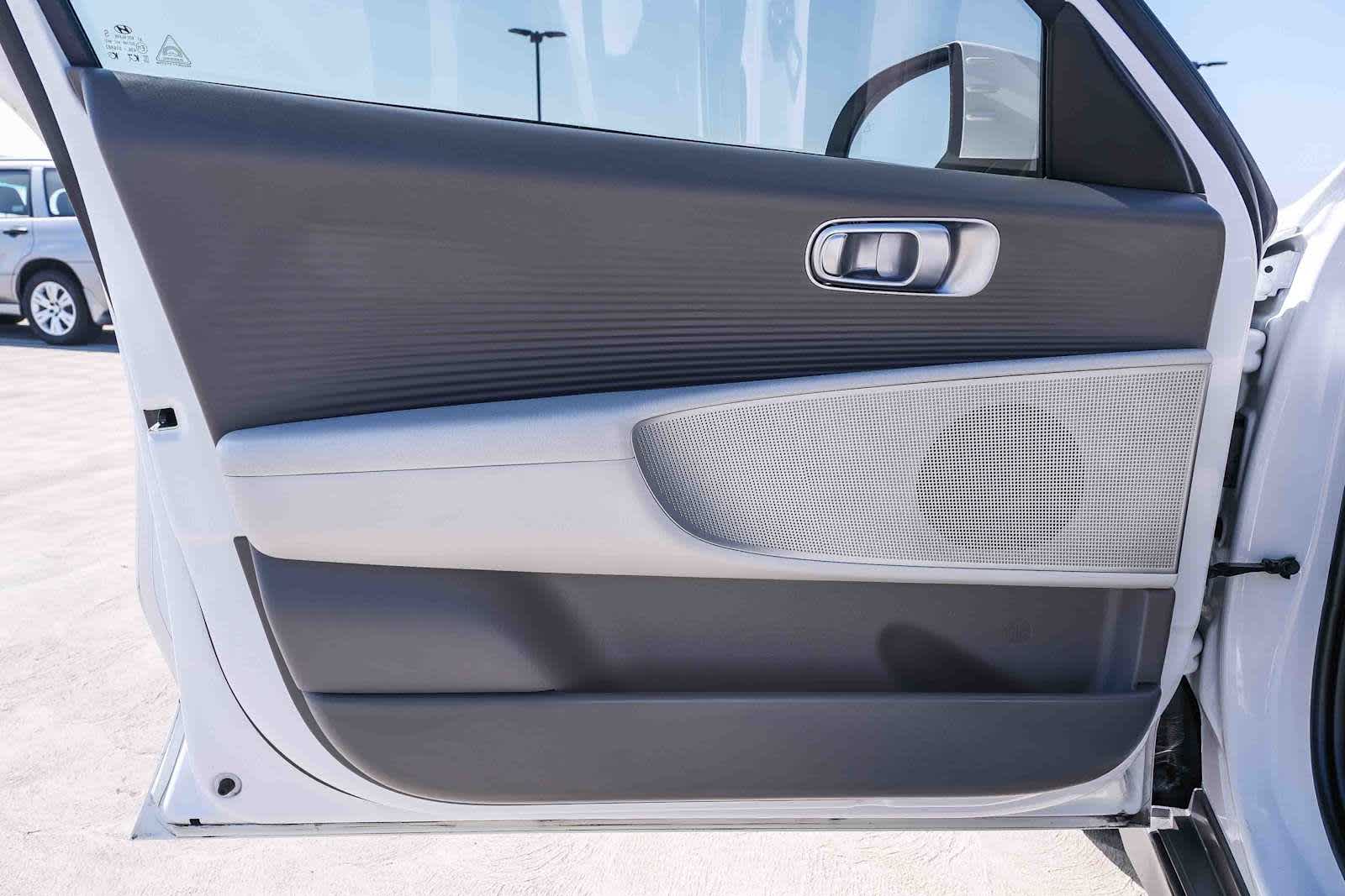 Thumbnail: 2024 Hyundai Ioniq 6 - 22