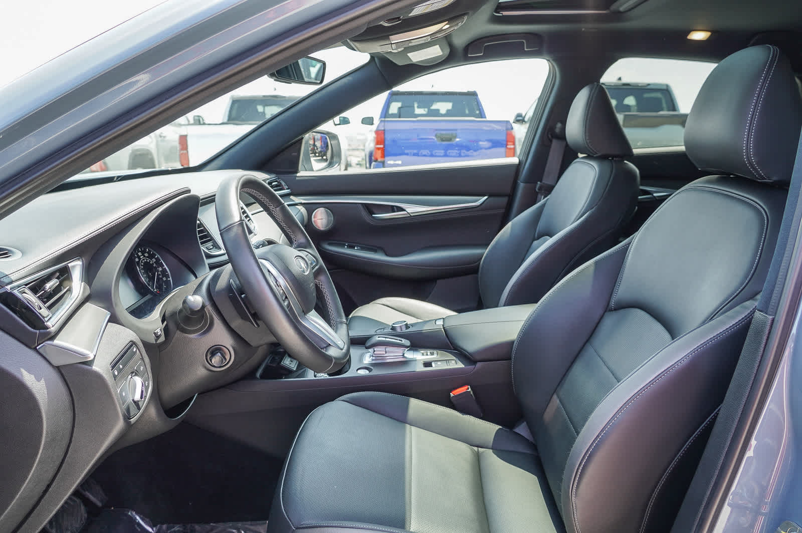 Thumbnail: 2024 INFINITI QX55 - 20