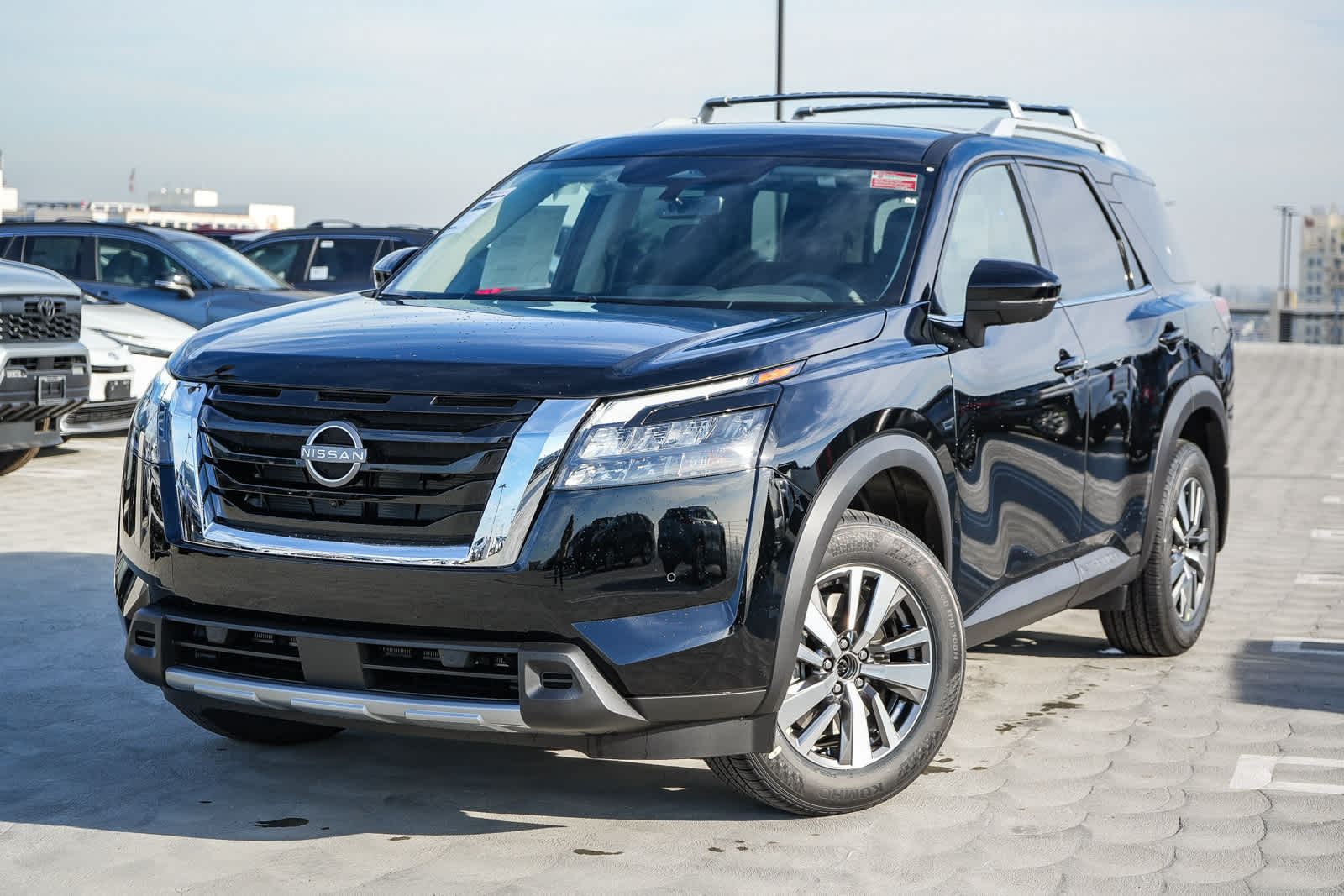 Thumbnail: 2025 Nissan Pathfinder - 1