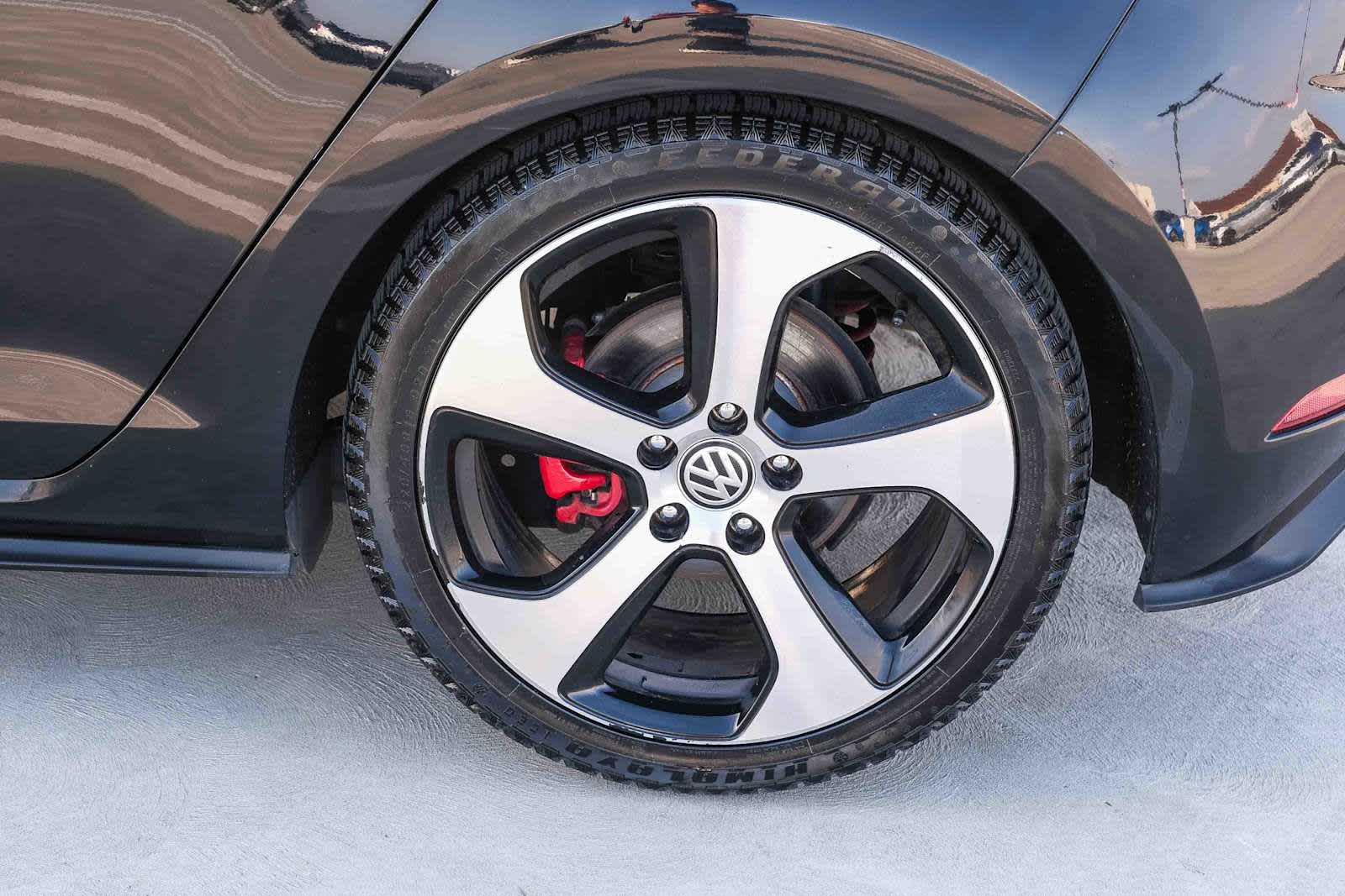 Thumbnail: 2018 Volkswagen Golf - 8