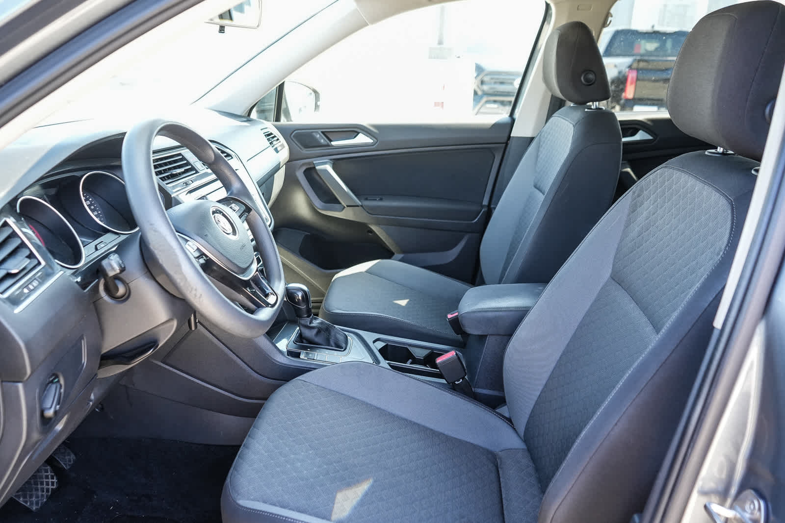 Thumbnail: 2019 Volkswagen Tiguan - 13