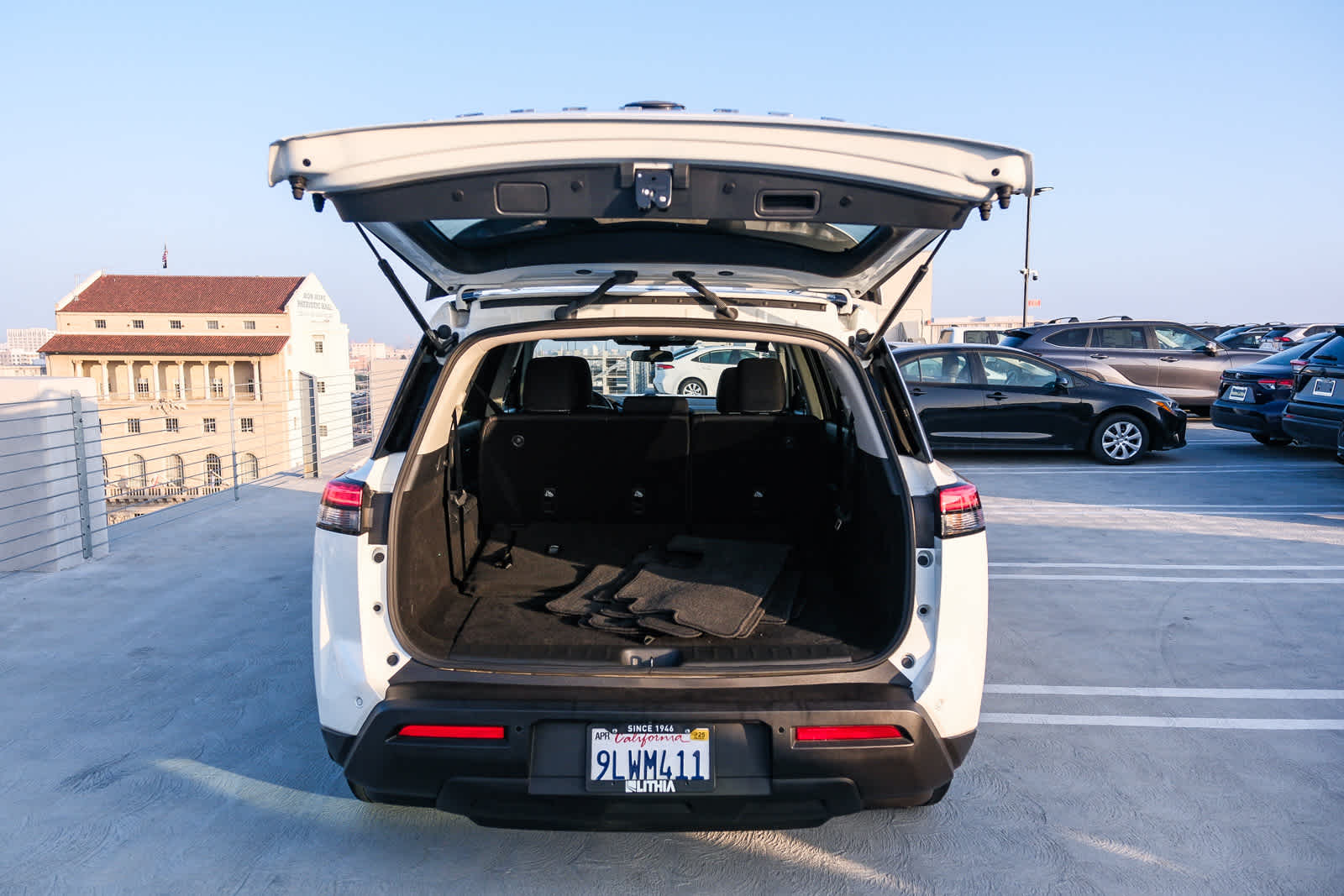 Thumbnail: 2024 Nissan Pathfinder - 26