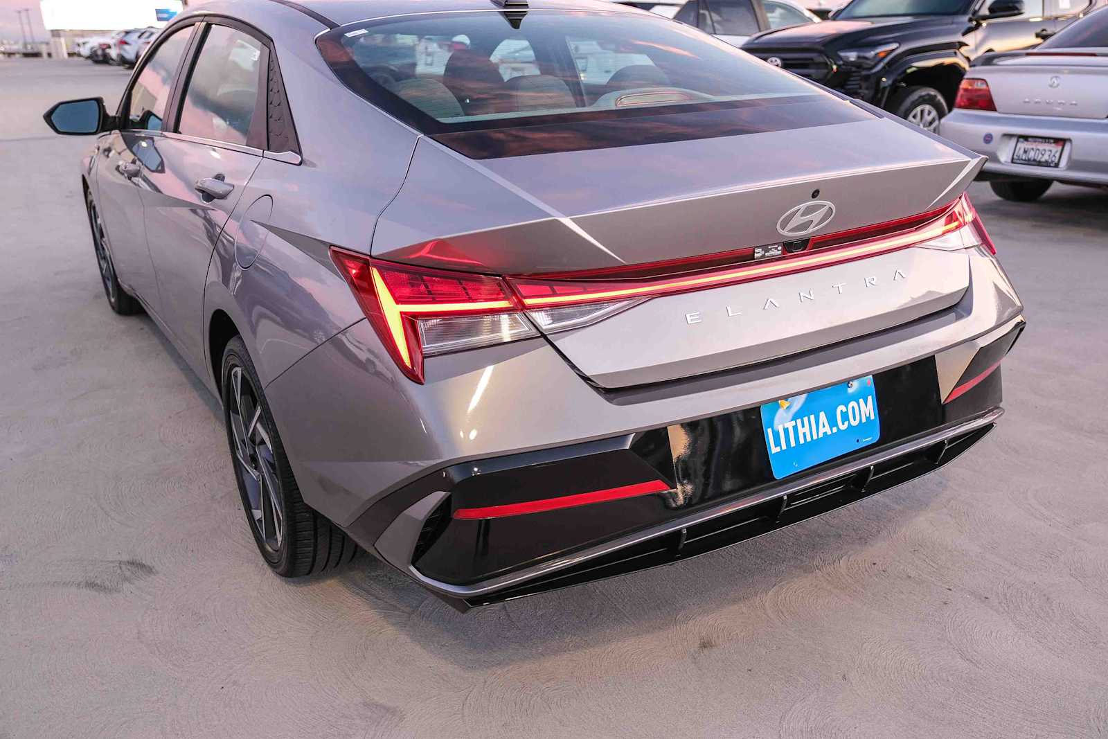 Thumbnail: 2025 Hyundai Elantra - 8