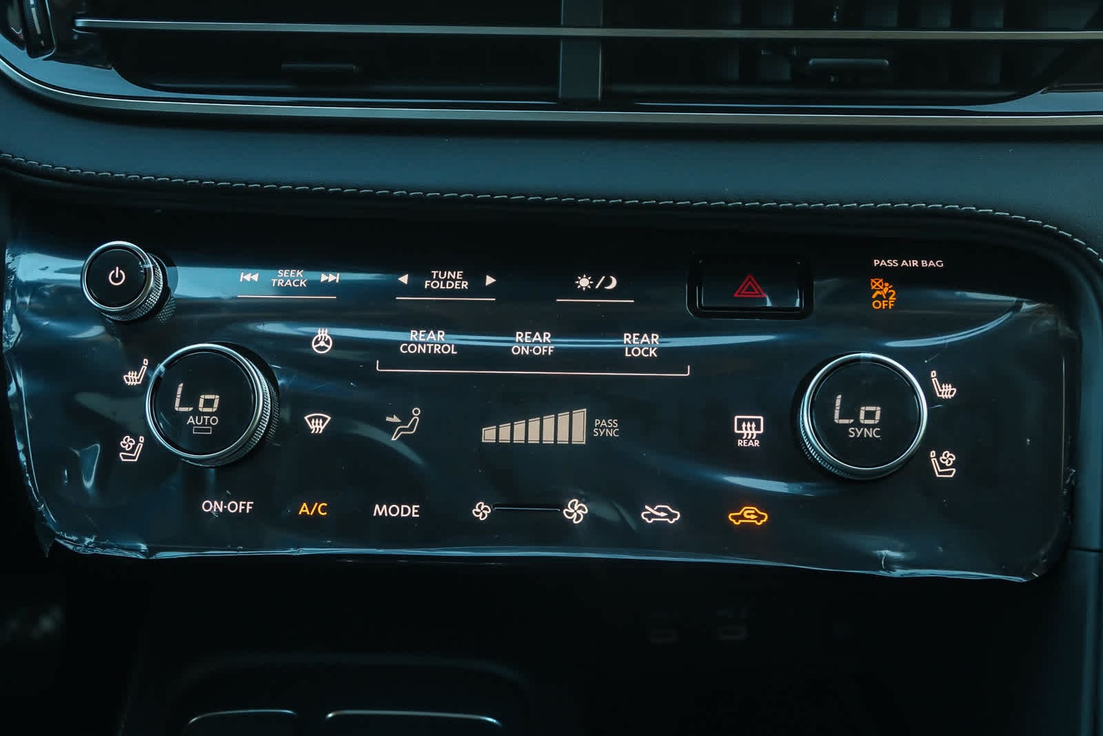 Thumbnail: 2026 INFINITI QX60 - 16