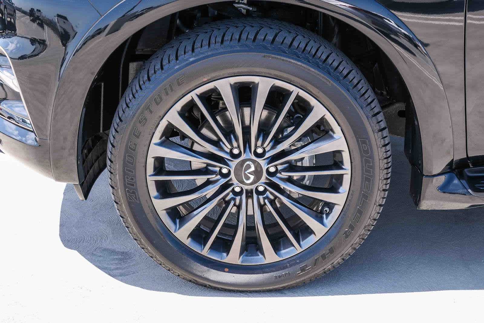 Thumbnail: 2024 INFINITI QX80 - 10