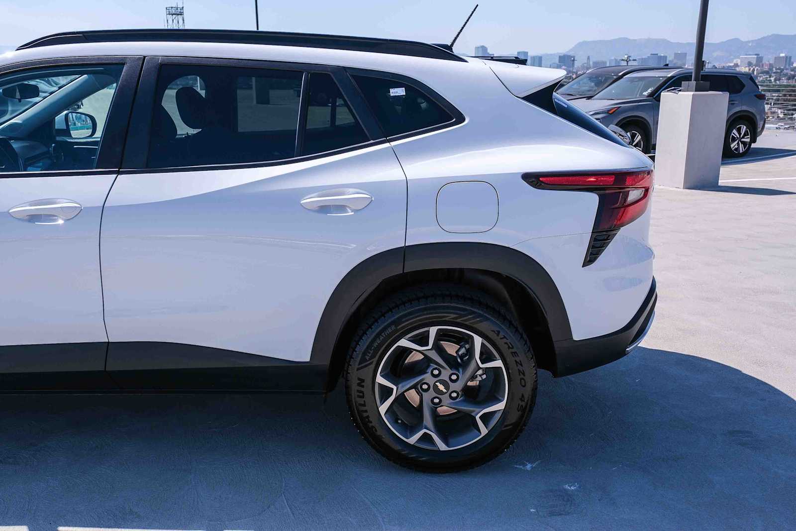 Thumbnail: 2025 Chevrolet Trax - 8