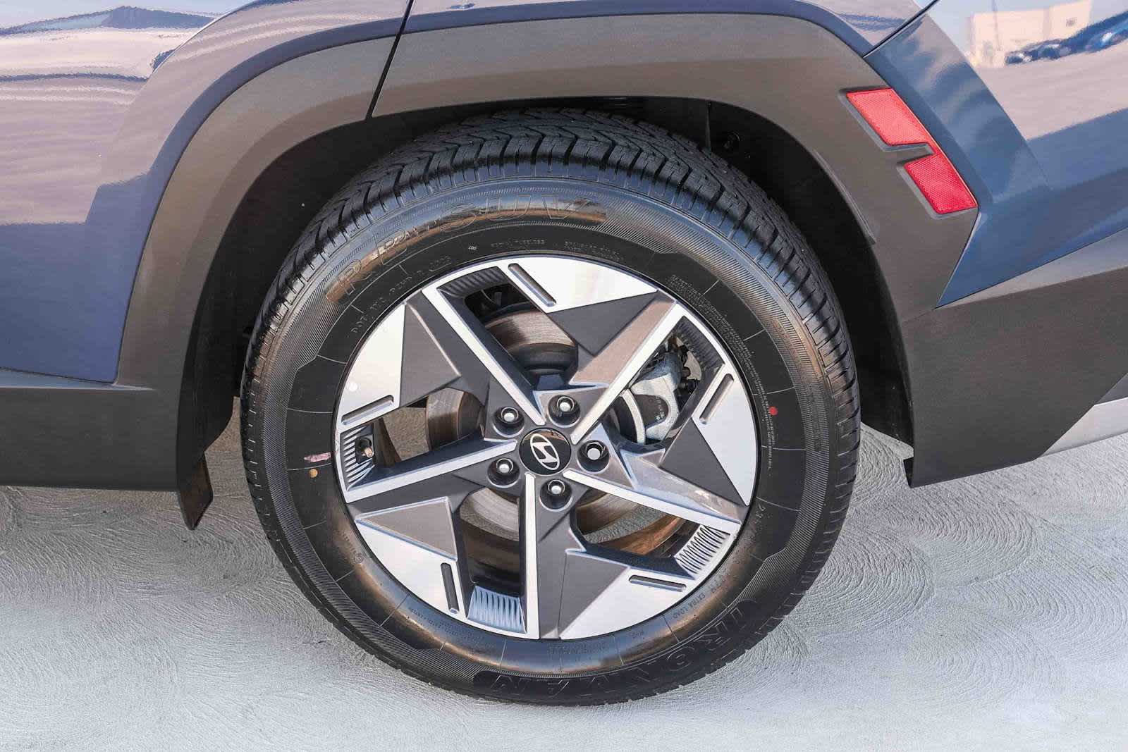 Thumbnail: 2025 Hyundai Tucson - 9