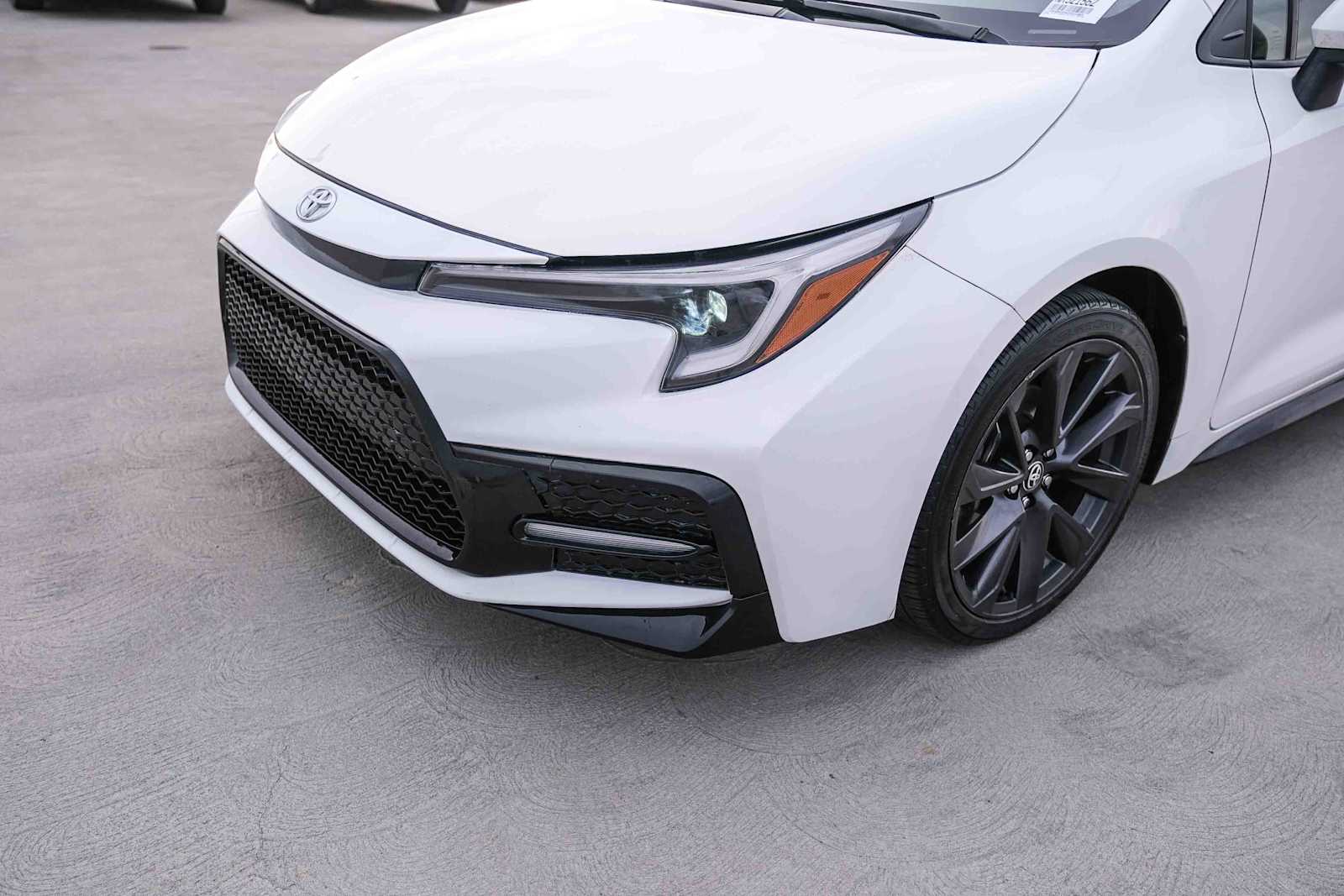 Thumbnail: 2024 Toyota Corolla - 12