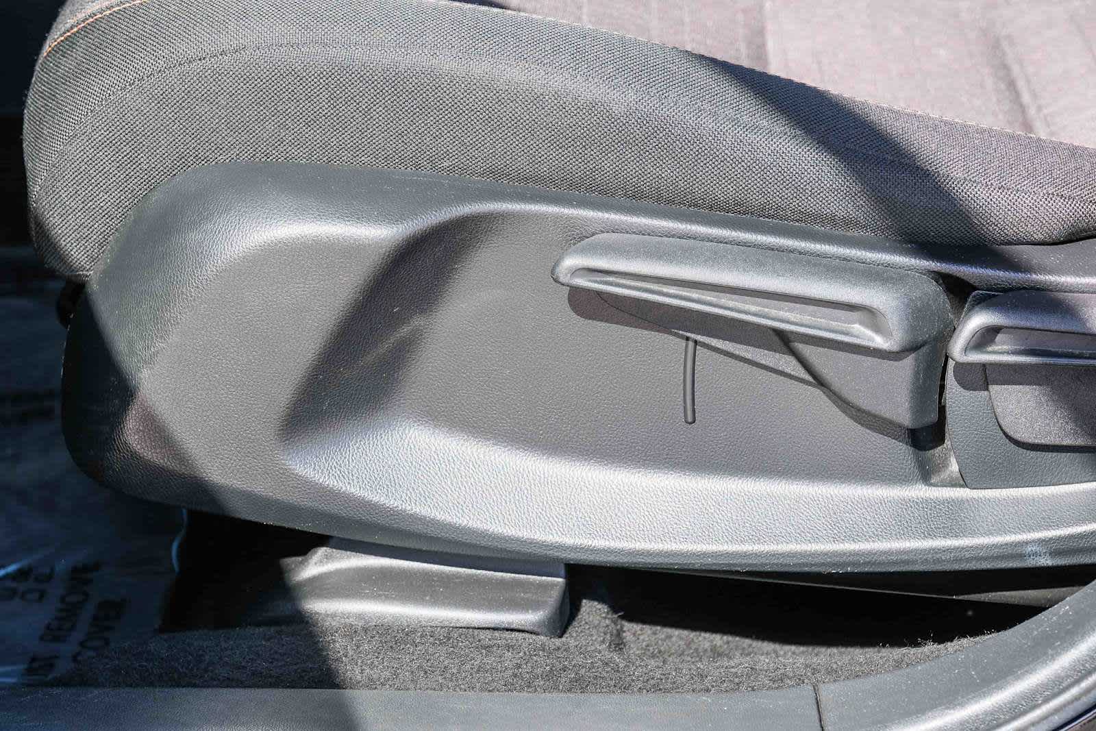 Thumbnail: 2023 Honda HR-V - 21