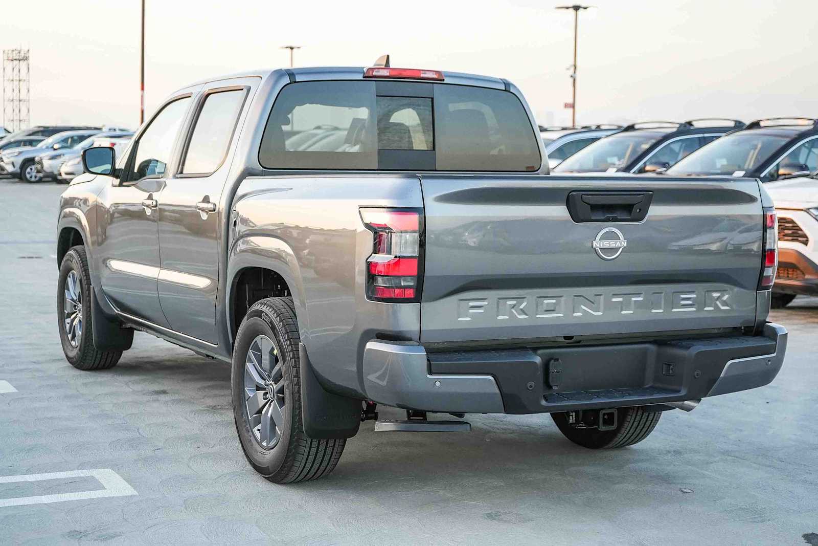 Thumbnail: 2026 Nissan Frontier - 8