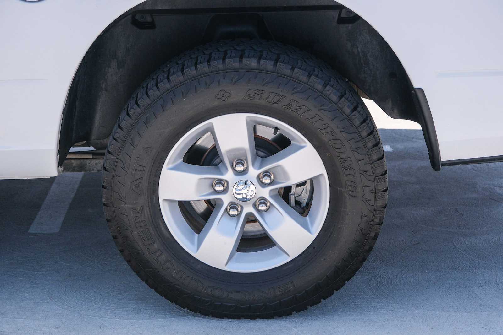 Thumbnail: 2019 RAM 1500 Classic - 9