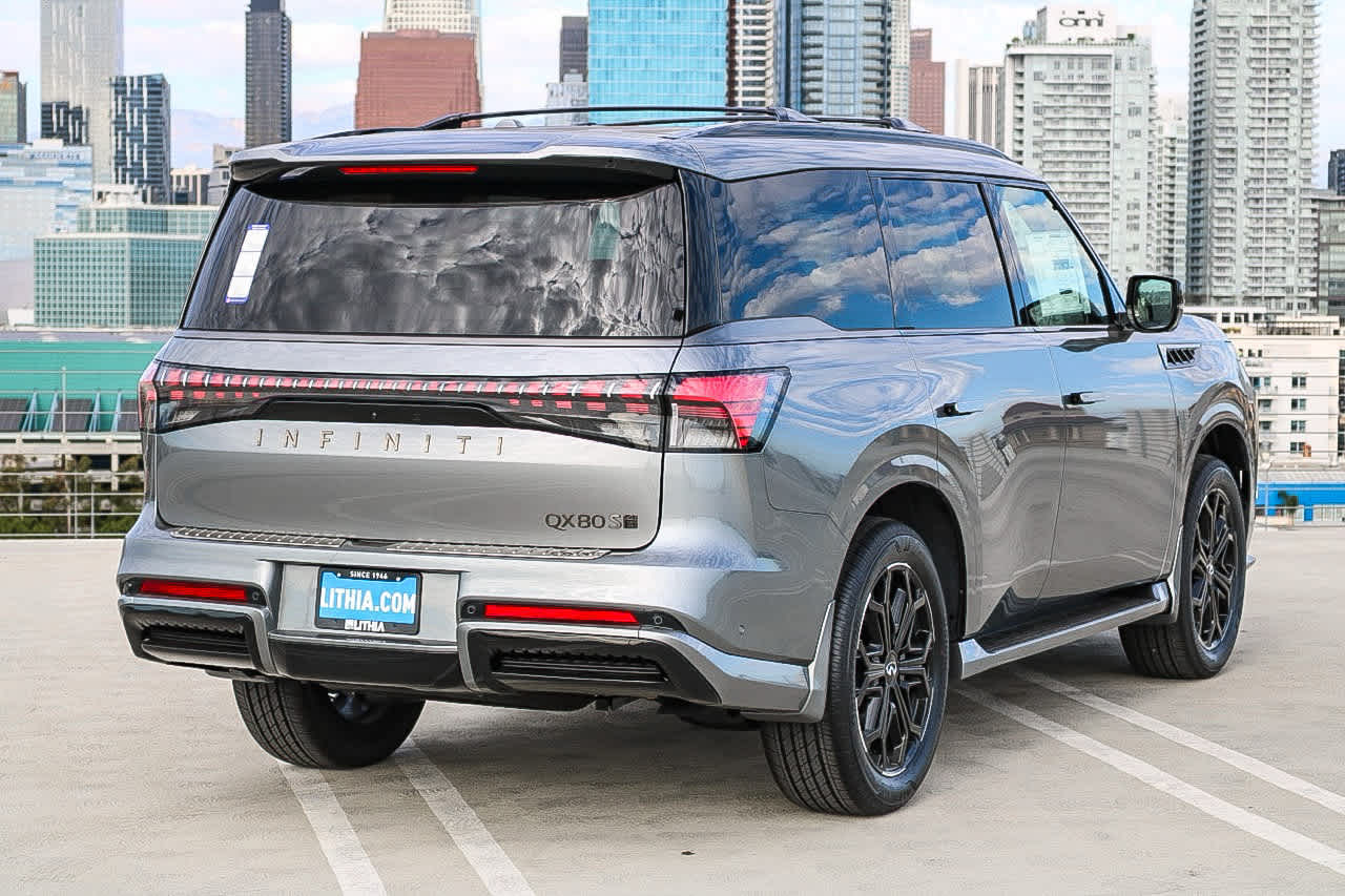 Thumbnail: 2026 INFINITI QX80 - 6