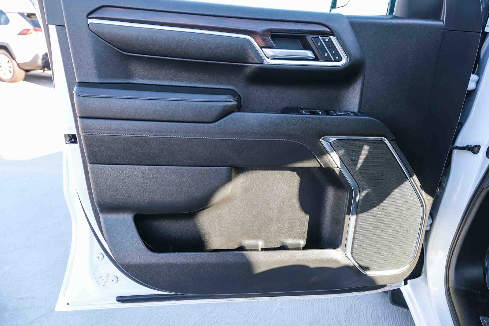 Thumbnail: 2024 GMC Sierra 1500 - 21