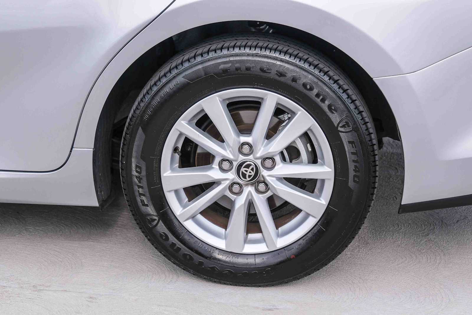 Thumbnail: 2025 Toyota Camry - 9