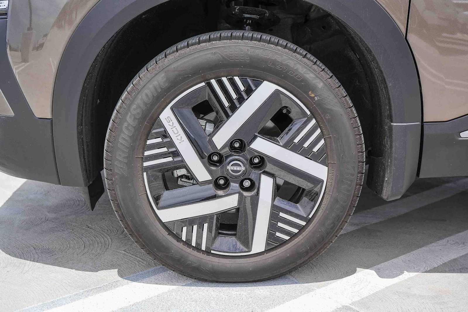 Thumbnail: 2026 Nissan Kicks - 10