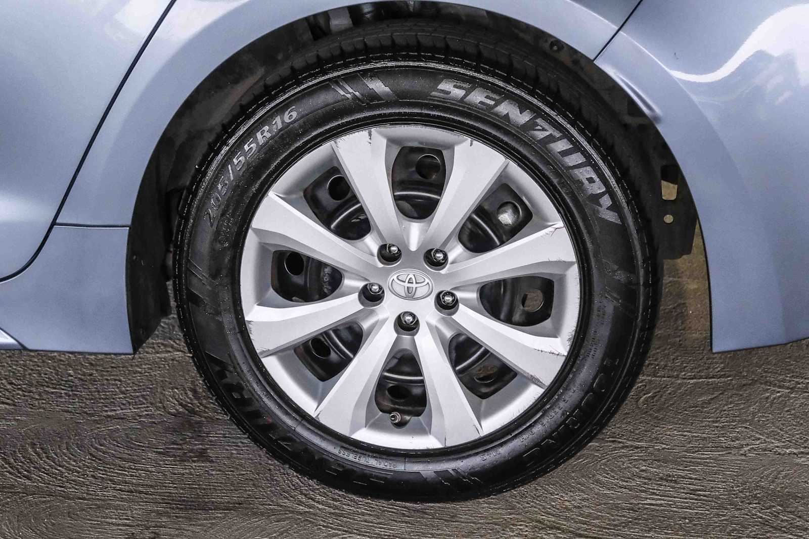 Thumbnail: 2023 Toyota Corolla - 9