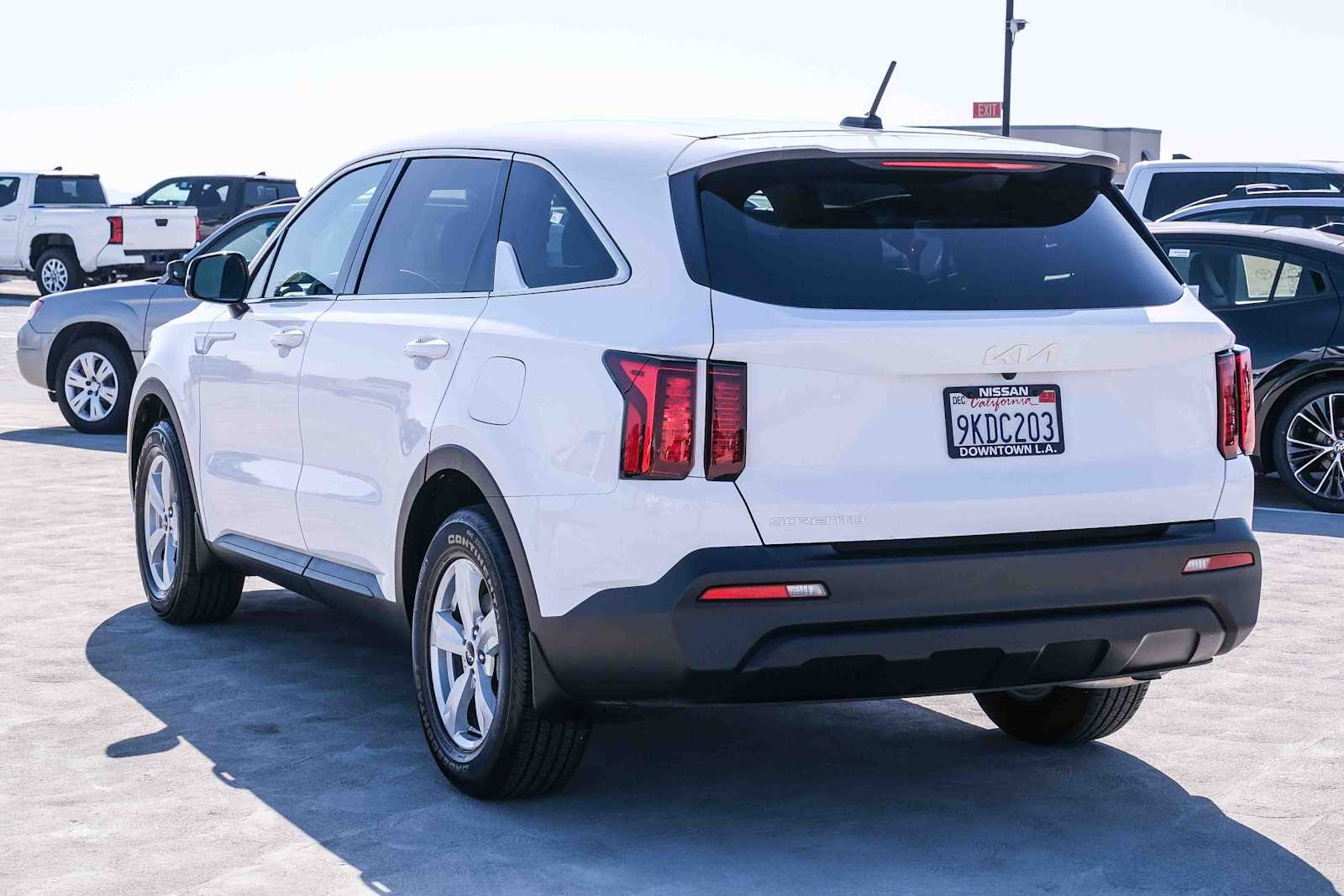 Thumbnail: 2023 Kia Sorento - 6