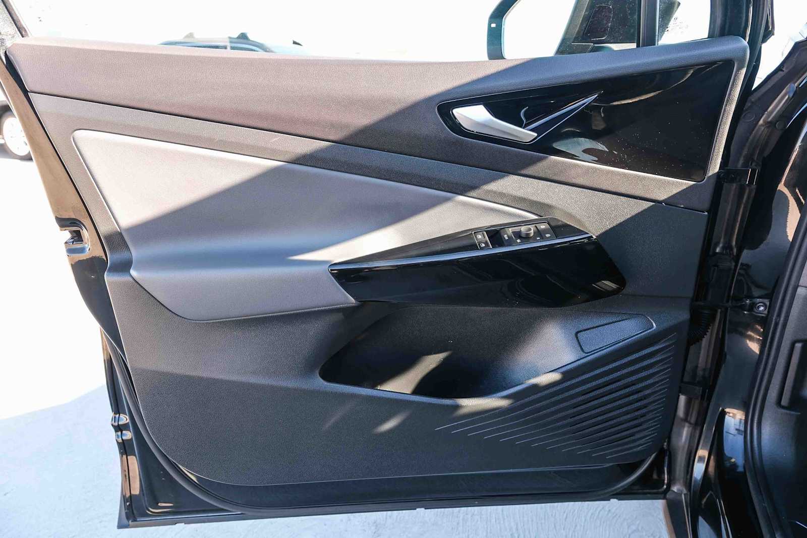 Thumbnail: 2022 Volkswagen ID.4 - 17