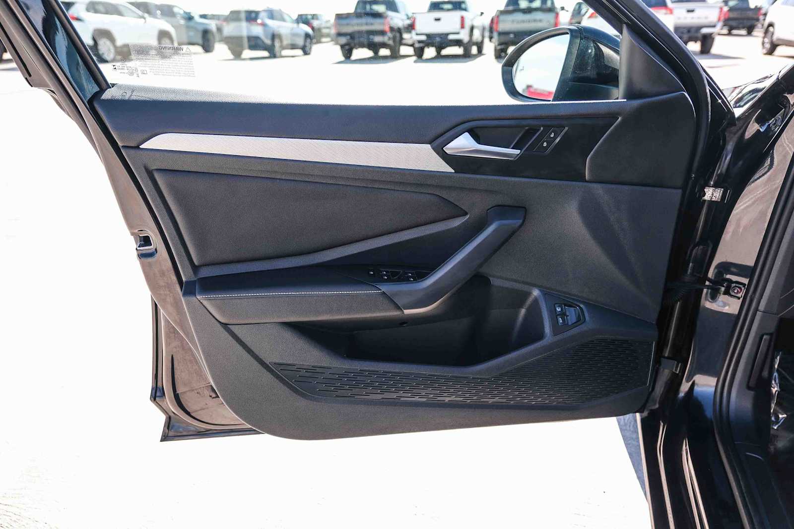 Thumbnail: 2024 Volkswagen Jetta - 23