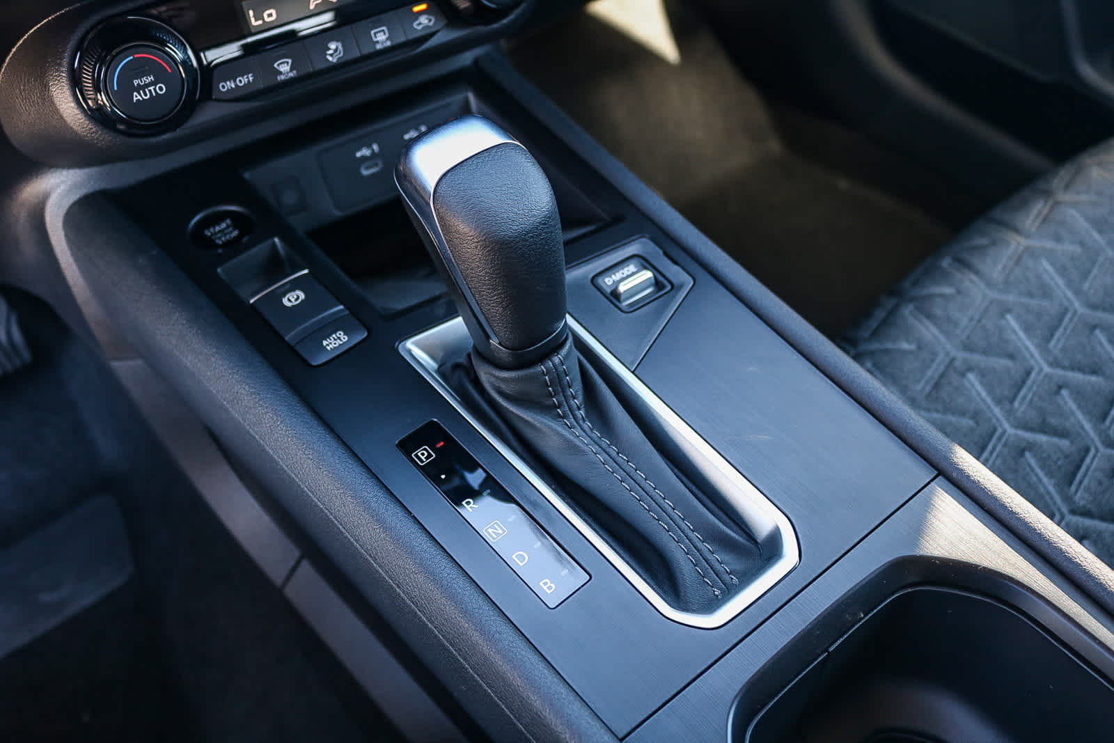 Thumbnail: 2026 Nissan Kicks - 21