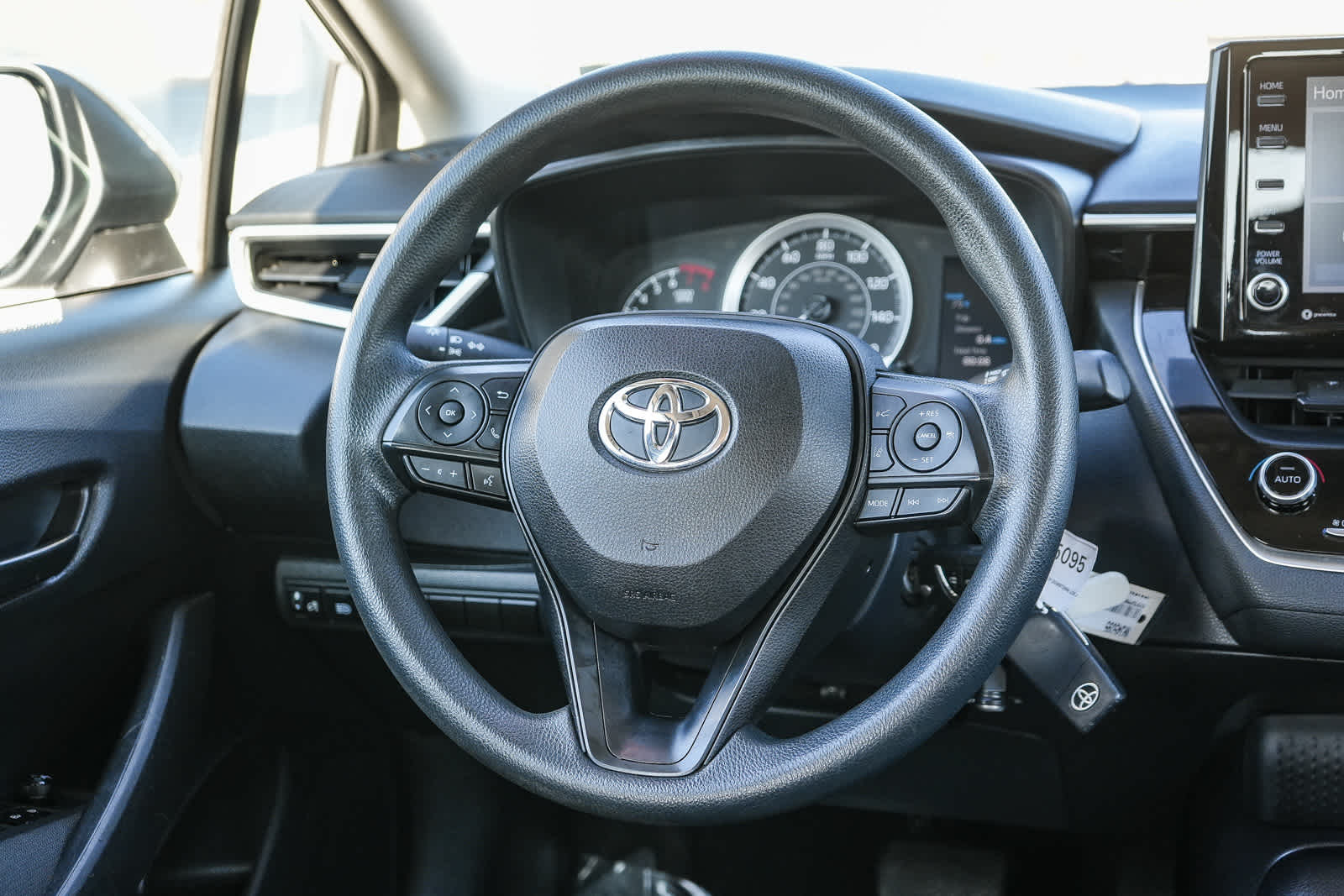 Thumbnail: 2022 Toyota Corolla - 15