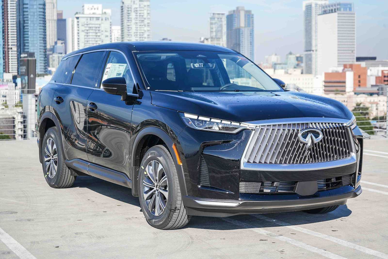 Thumbnail: 2026 INFINITI QX60 - 3