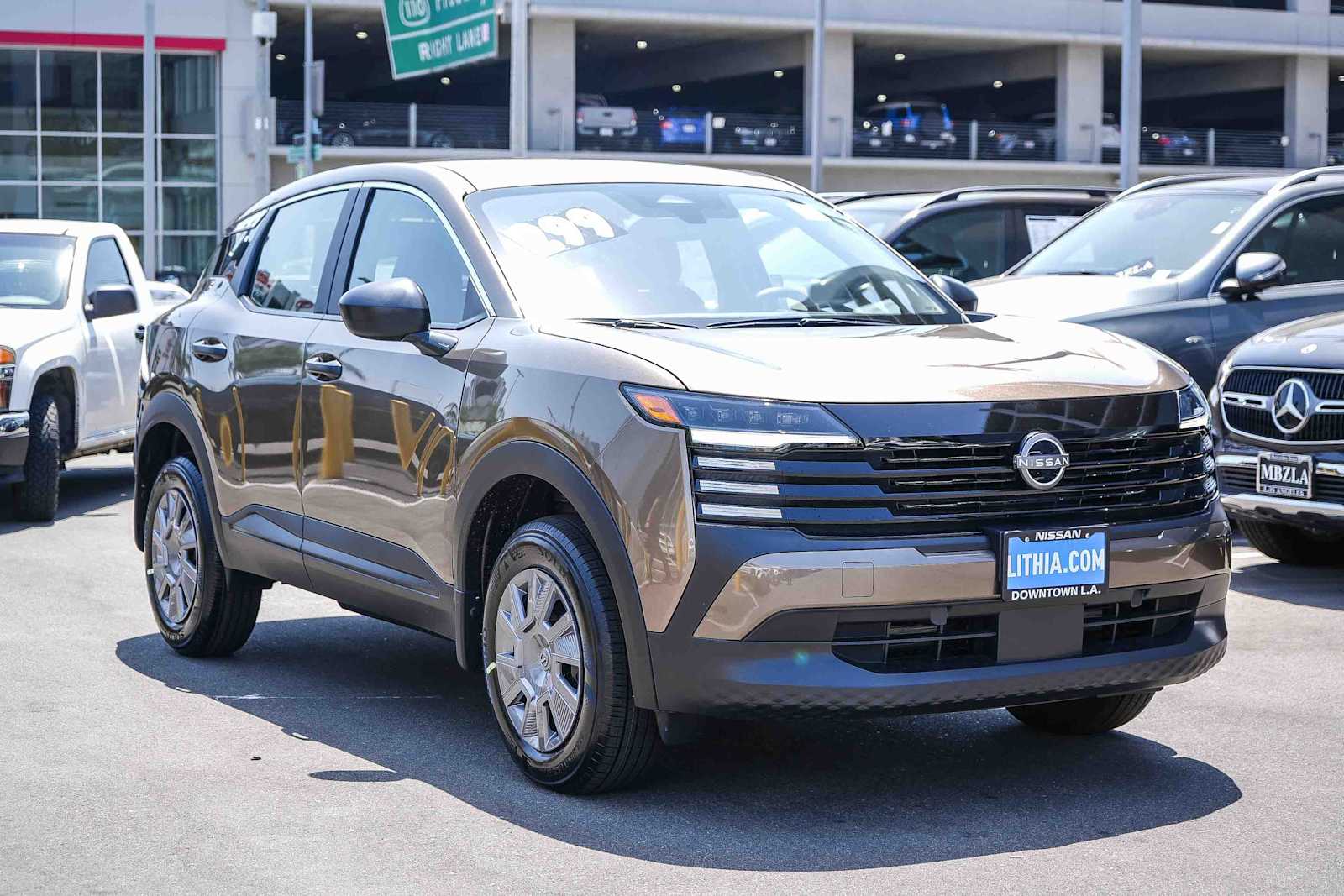 Thumbnail: 2026 Nissan Kicks - 3