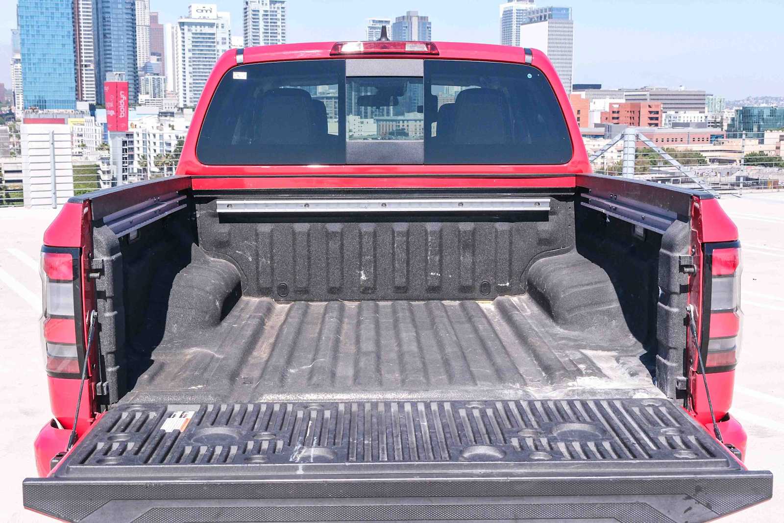Thumbnail: 2023 Nissan Frontier - 26