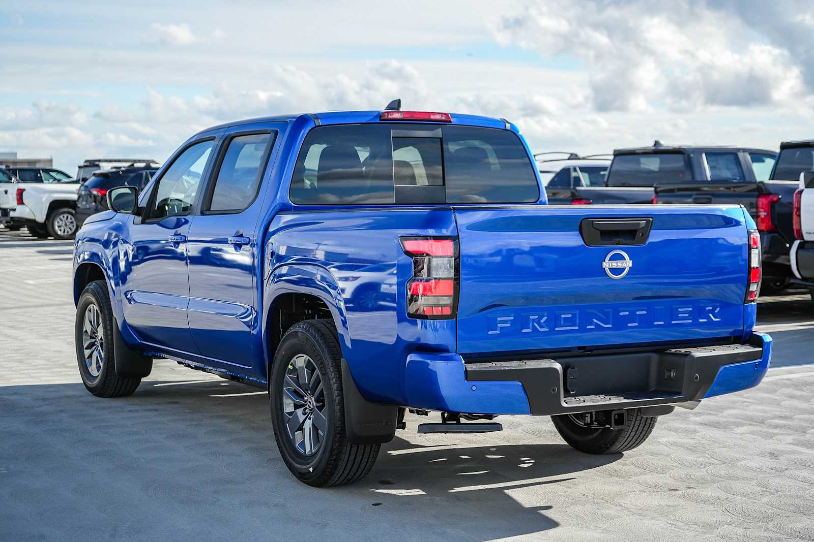 Thumbnail: 2026 Nissan Frontier - 8