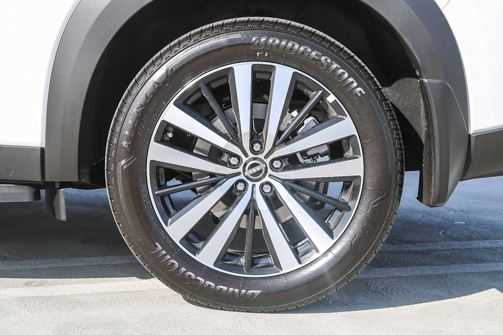 Thumbnail: 2025 Nissan Pathfinder - 10