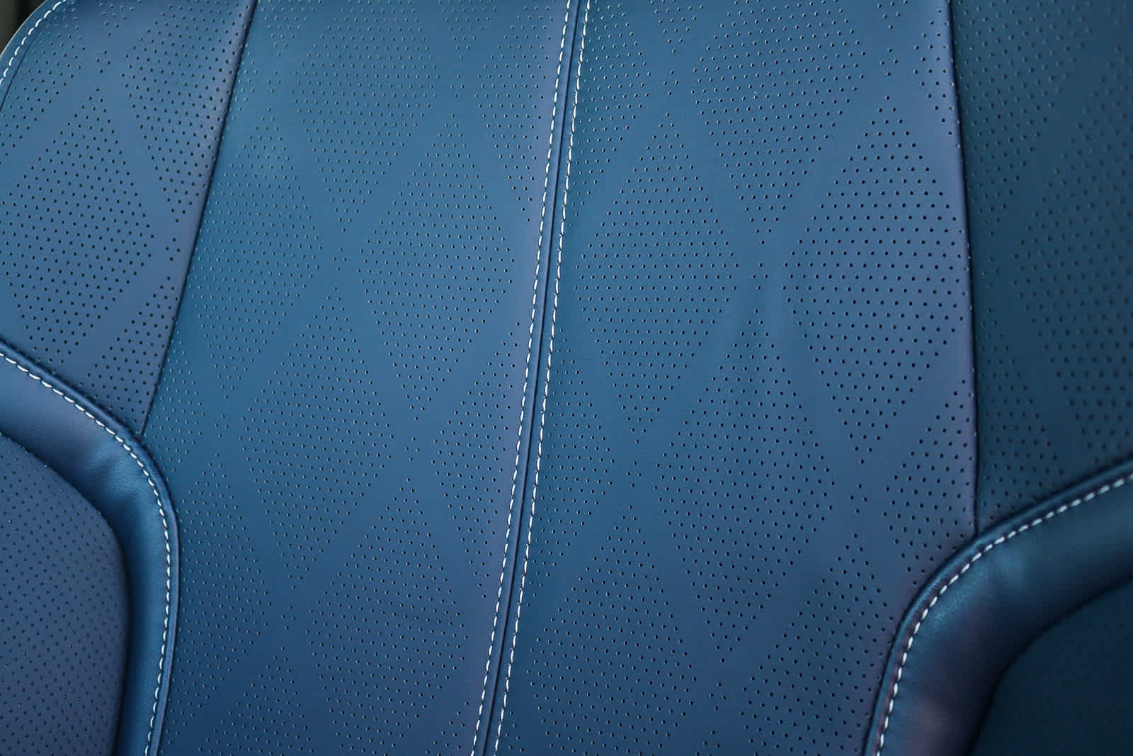 Thumbnail: 2026 INFINITI QX80 - 30