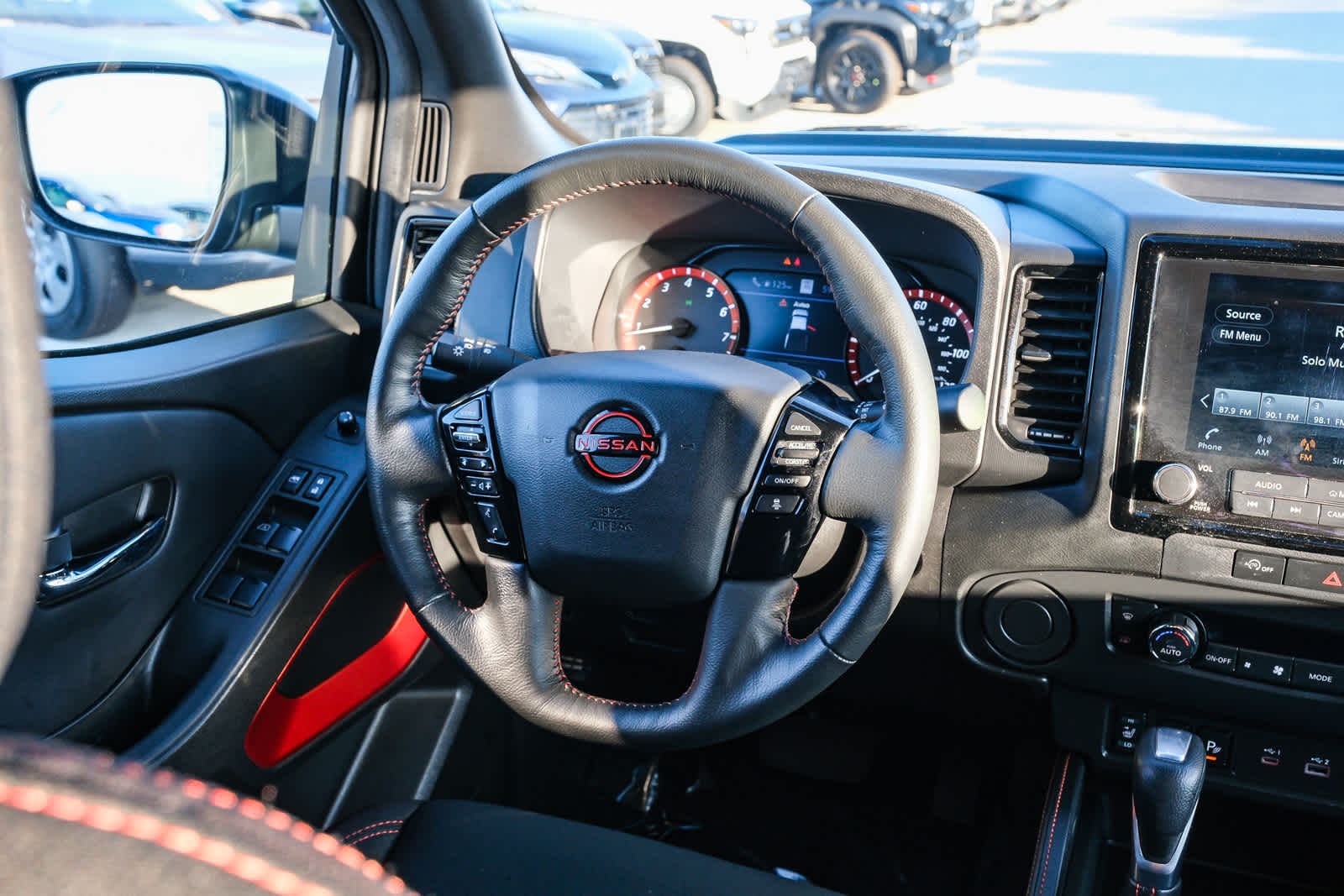 Thumbnail: 2023 Nissan Frontier - 16