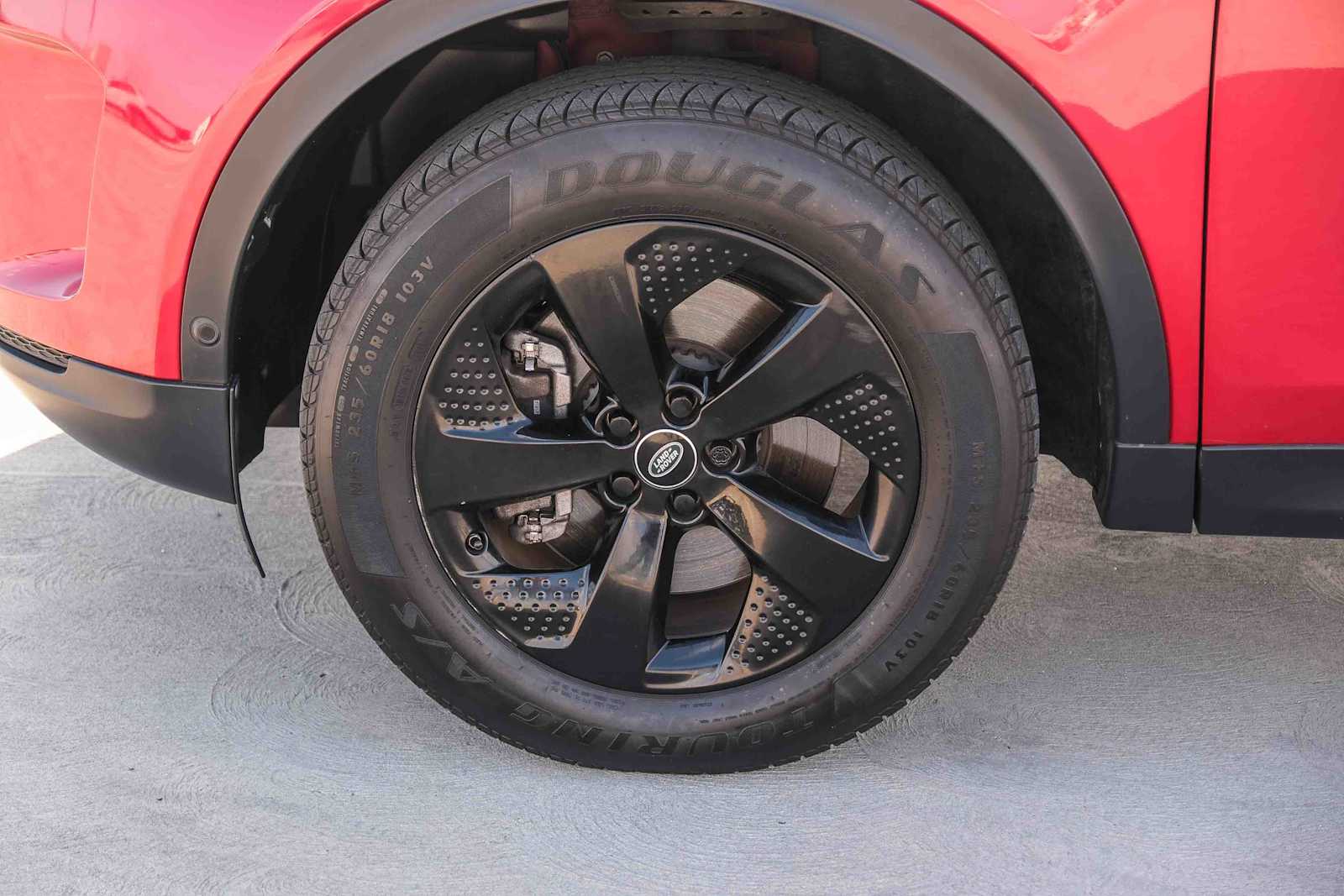 Thumbnail: 2021 Land Rover Discovery Sport - 9