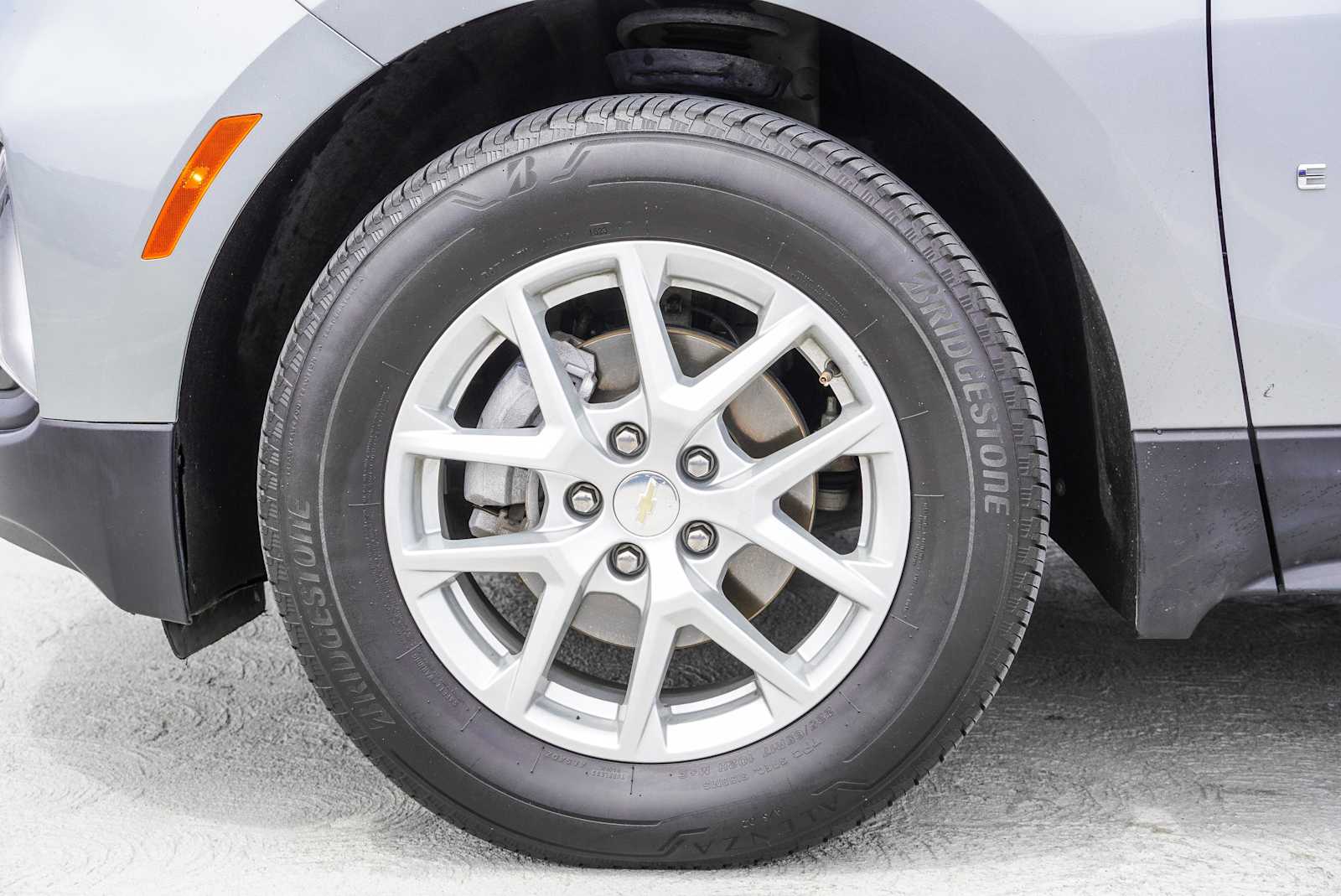 Thumbnail: 2023 Chevrolet Equinox - 10