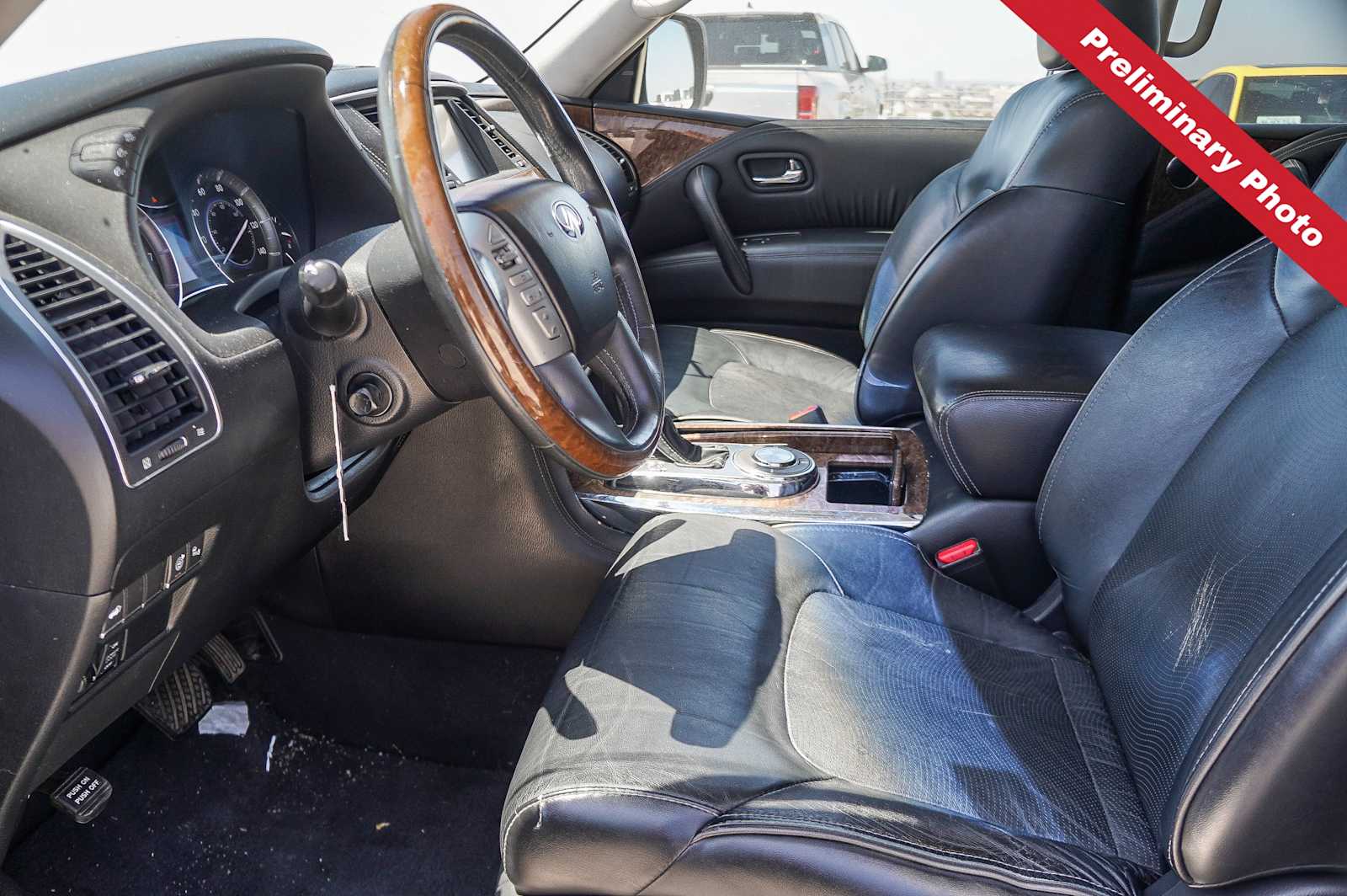 Thumbnail: 2015 INFINITI QX80 - 14