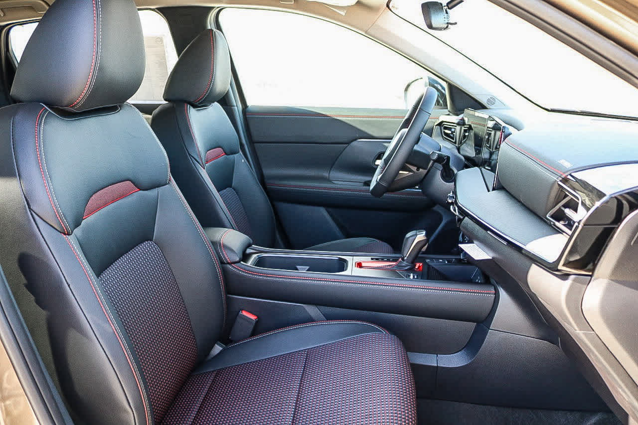 Thumbnail: 2026 Nissan Kicks - 32