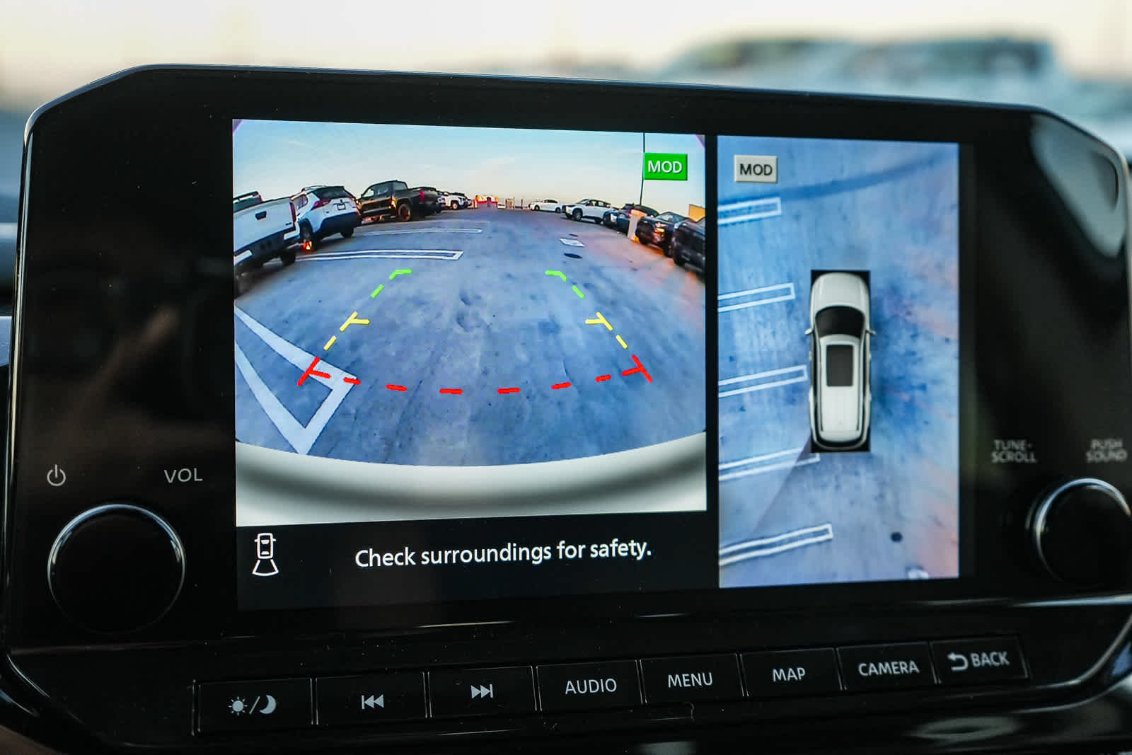 Thumbnail: 2025 Nissan Pathfinder - 25