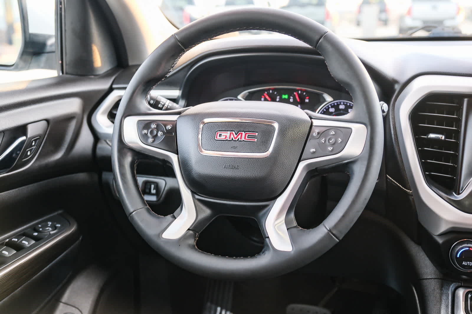 Thumbnail: 2023 GMC Acadia - 17