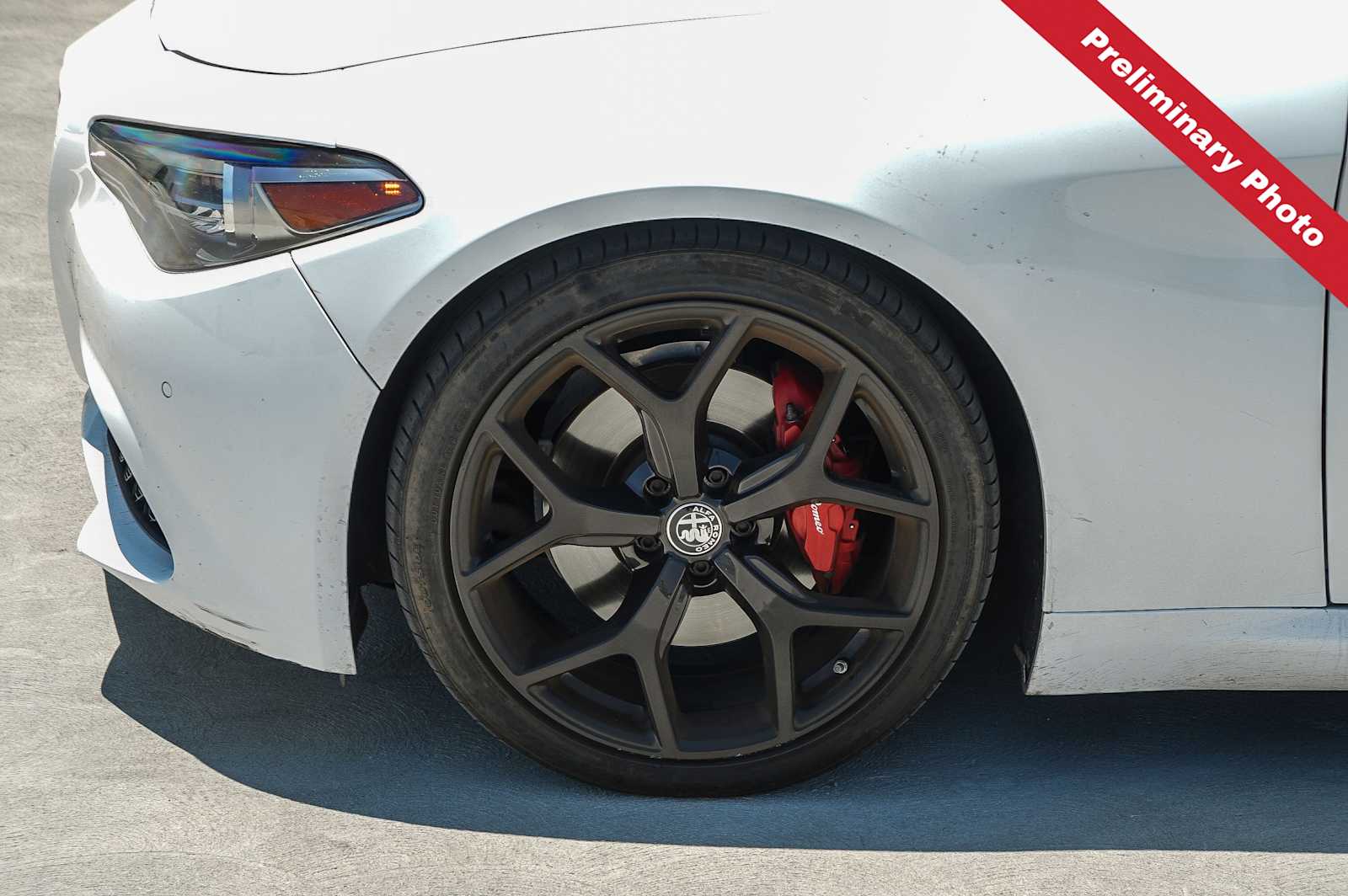 Thumbnail: 2020 Alfa Romeo Giulia - 11