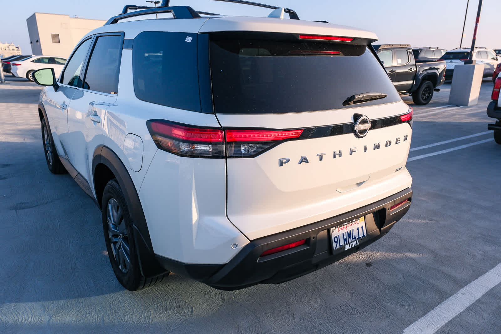 Thumbnail: 2024 Nissan Pathfinder - 8