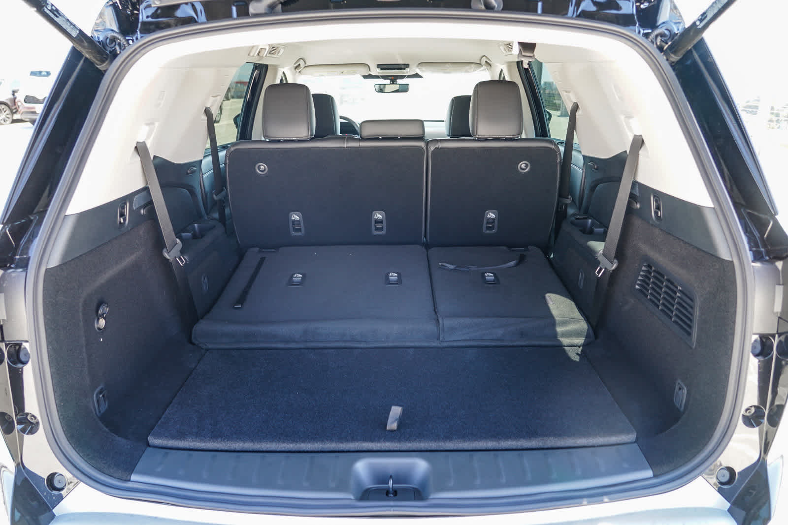 Thumbnail: 2025 Nissan Pathfinder - 12