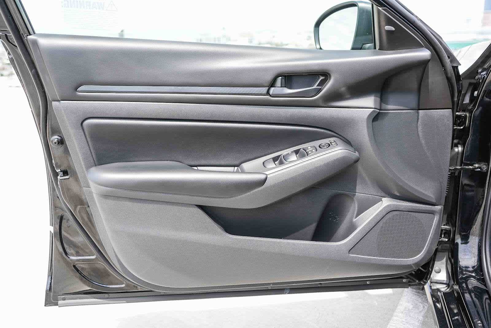 Thumbnail: 2025 Nissan Altima - 21