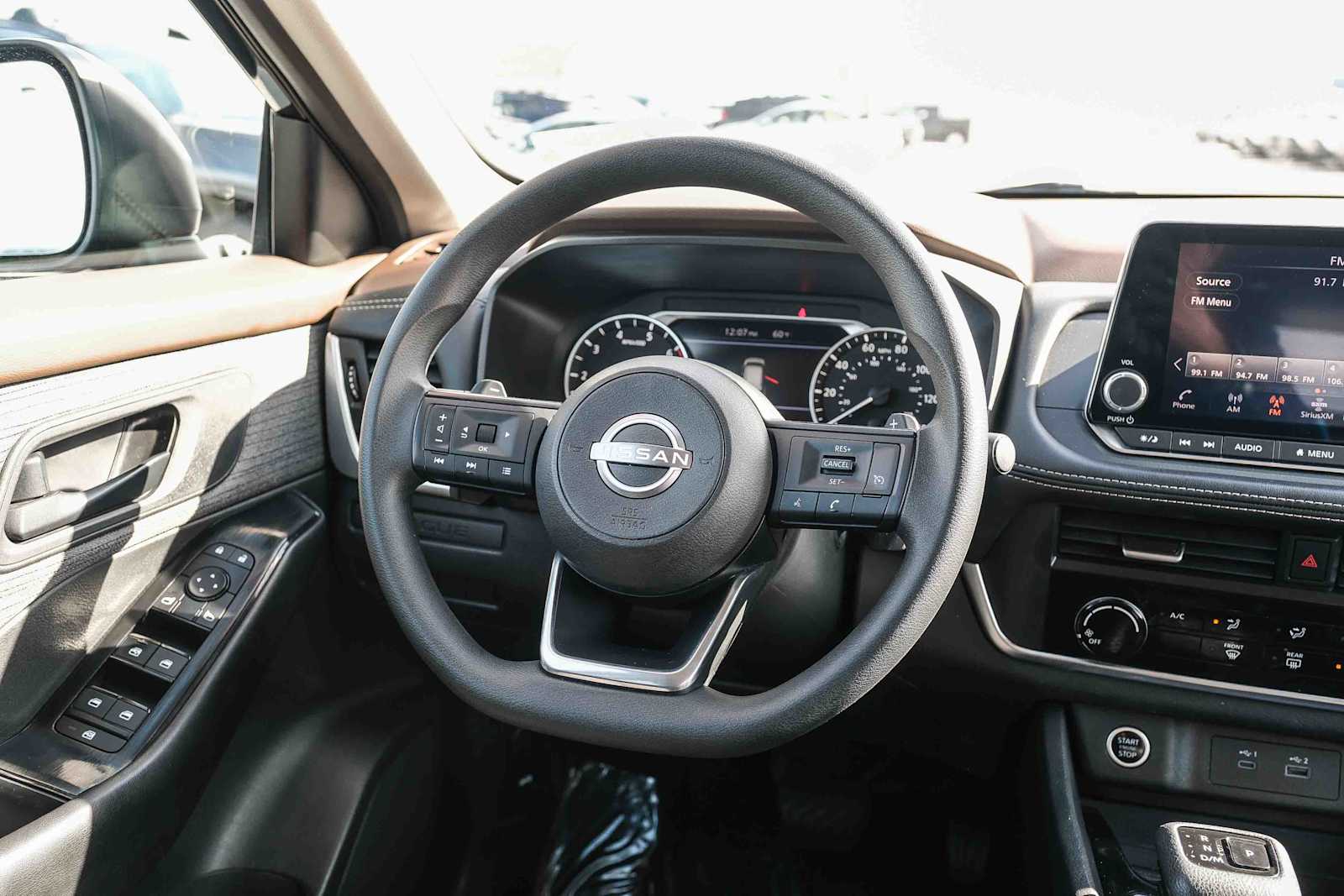 Thumbnail: 2023 Nissan Rogue - 17