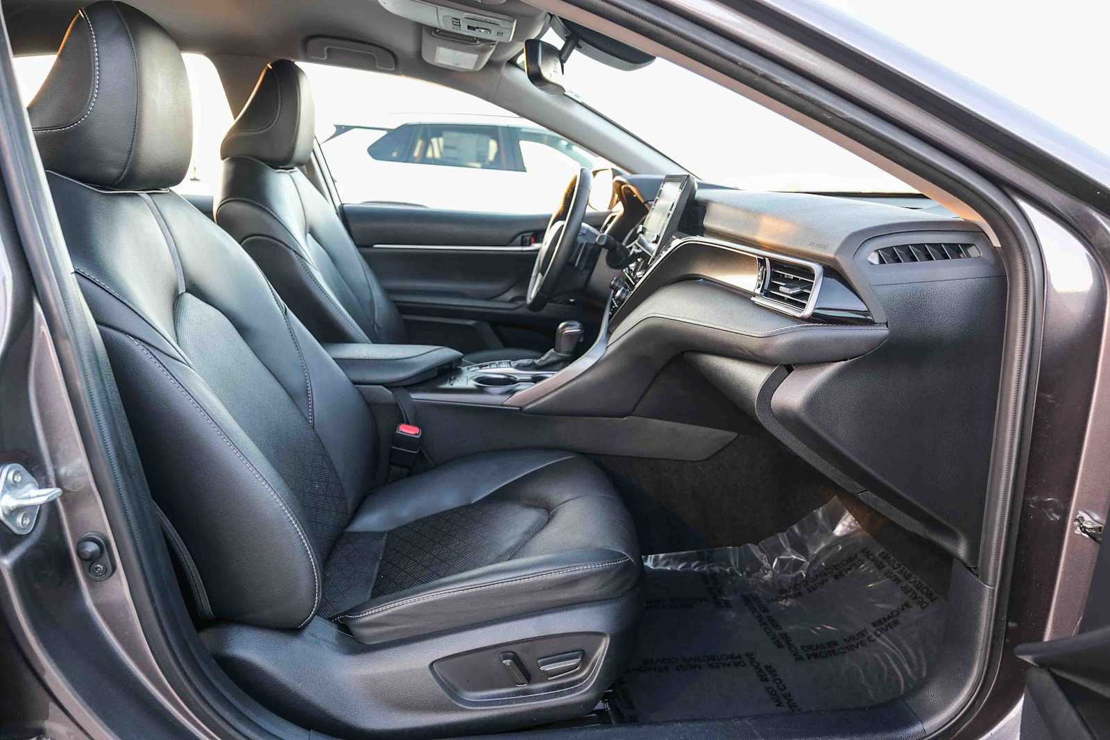 Thumbnail: 2023 Toyota Camry - 18