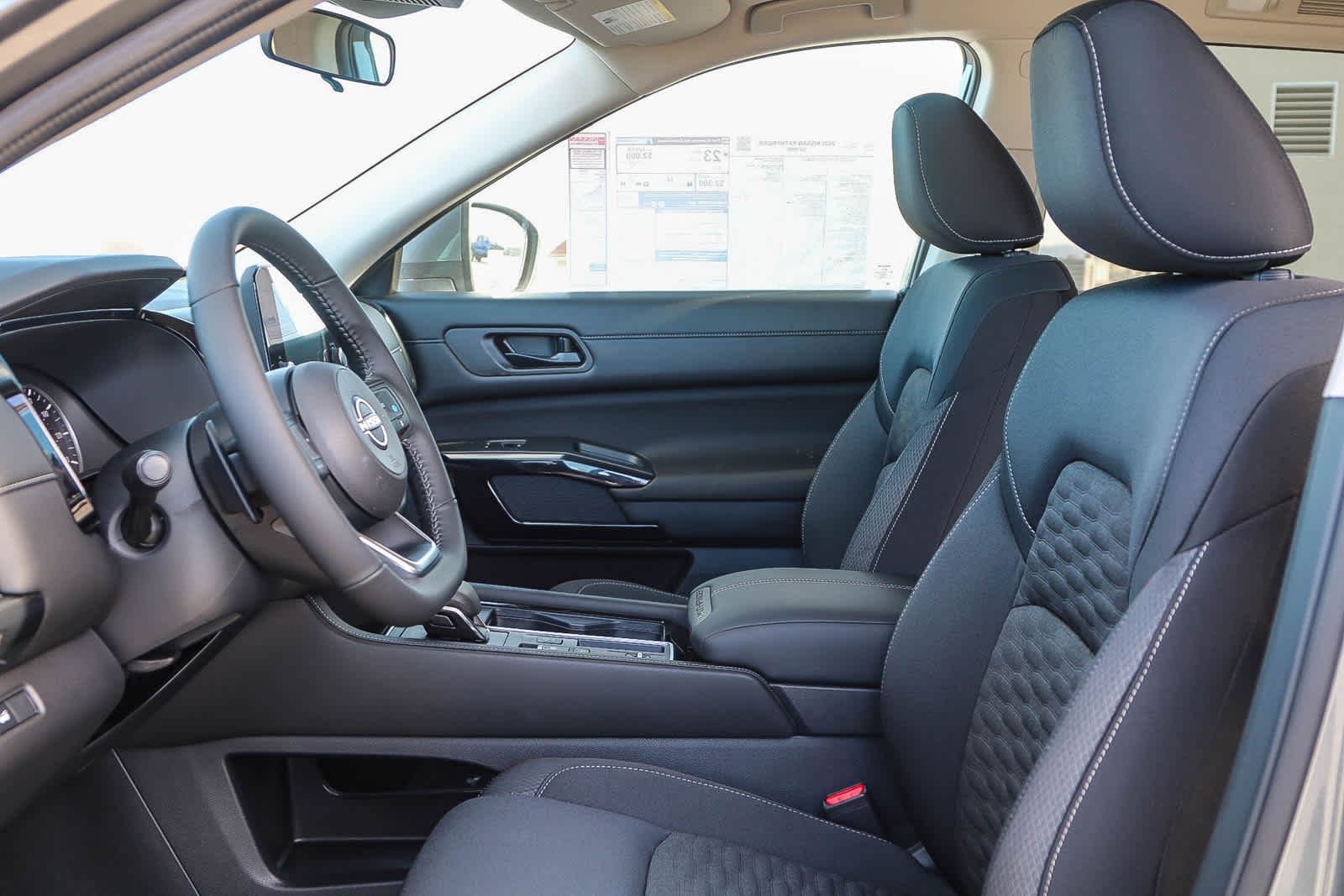 Thumbnail: 2025 Nissan Pathfinder - 20