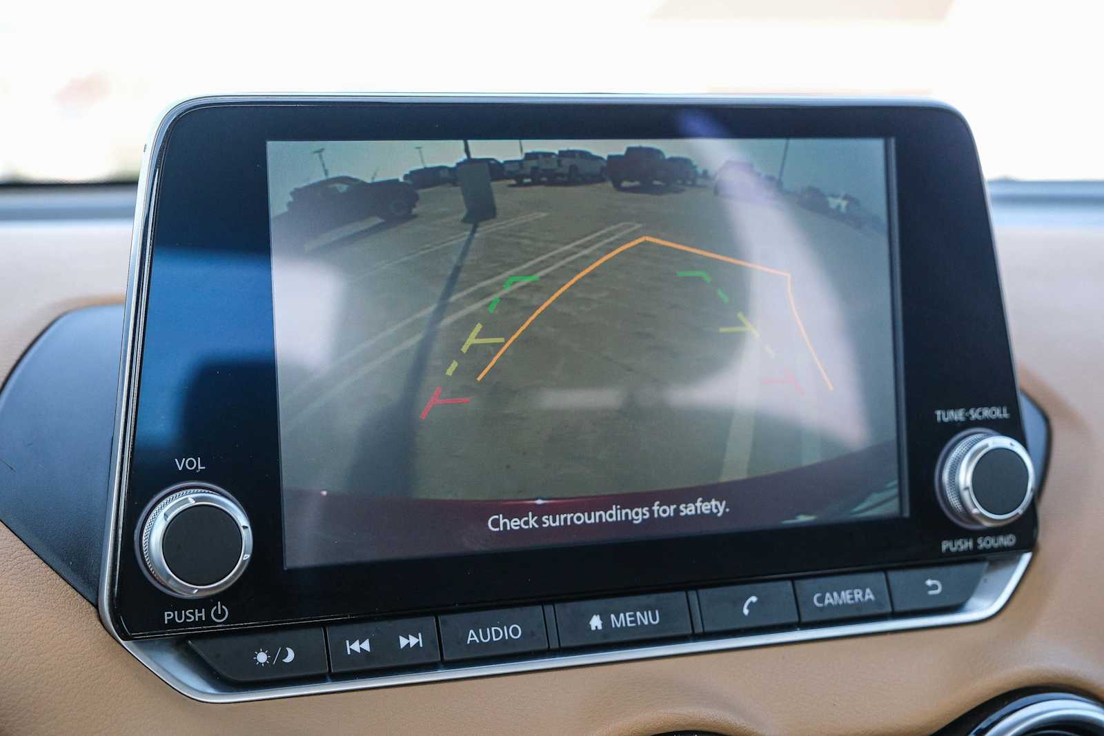 Thumbnail: 2023 Nissan Sentra - 25