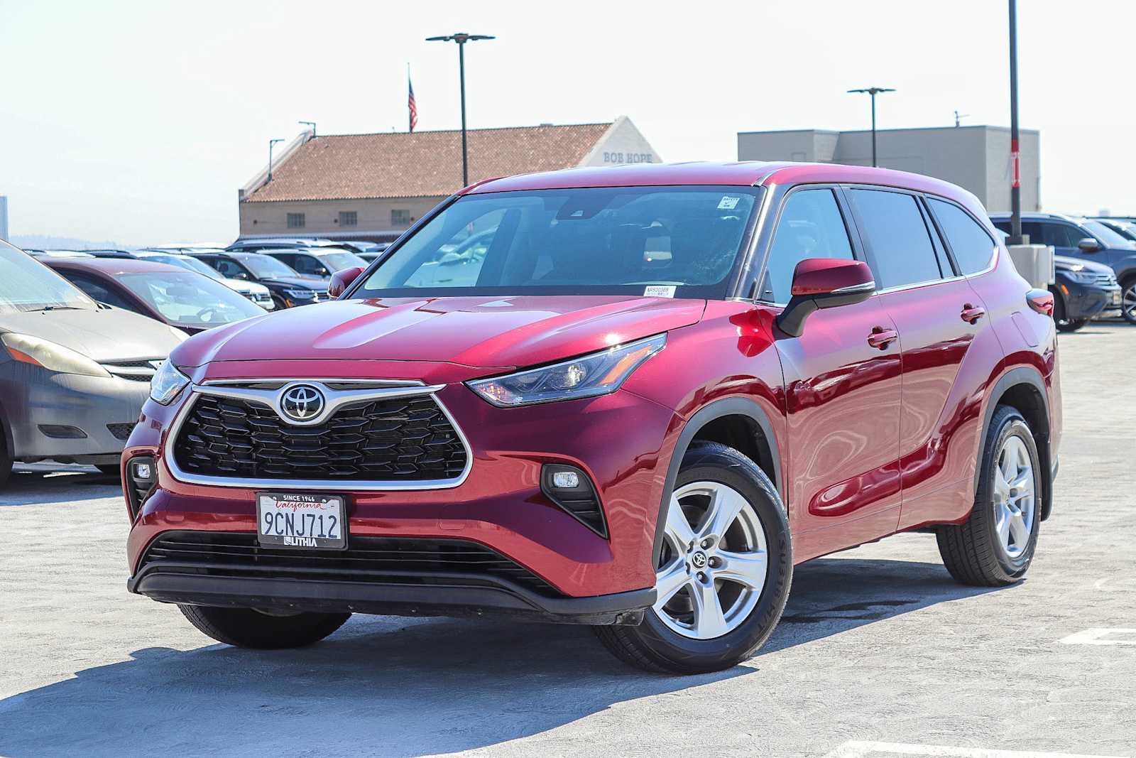 2023 Toyota Highlander LE -
                Los Angeles, CA