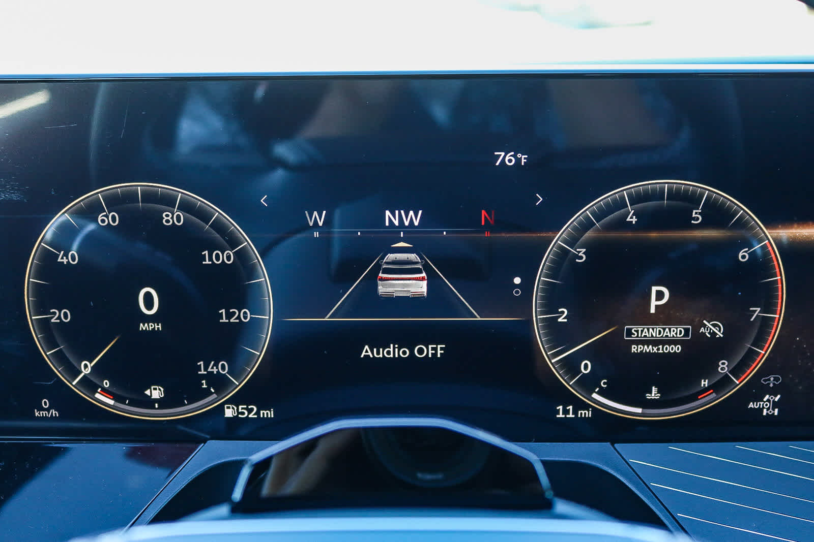 Thumbnail: 2026 INFINITI QX80 - 25